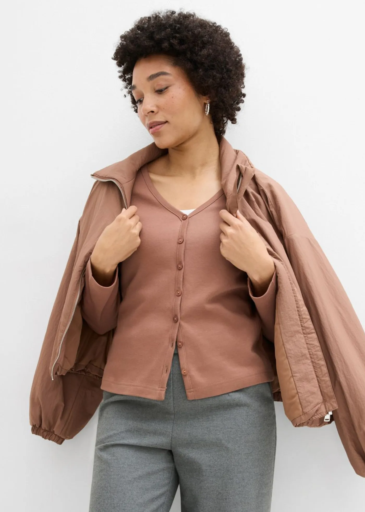 bonprix bonprix Chaqueta de punto grueso de algodón orgánico puro Marrón castaño Sale