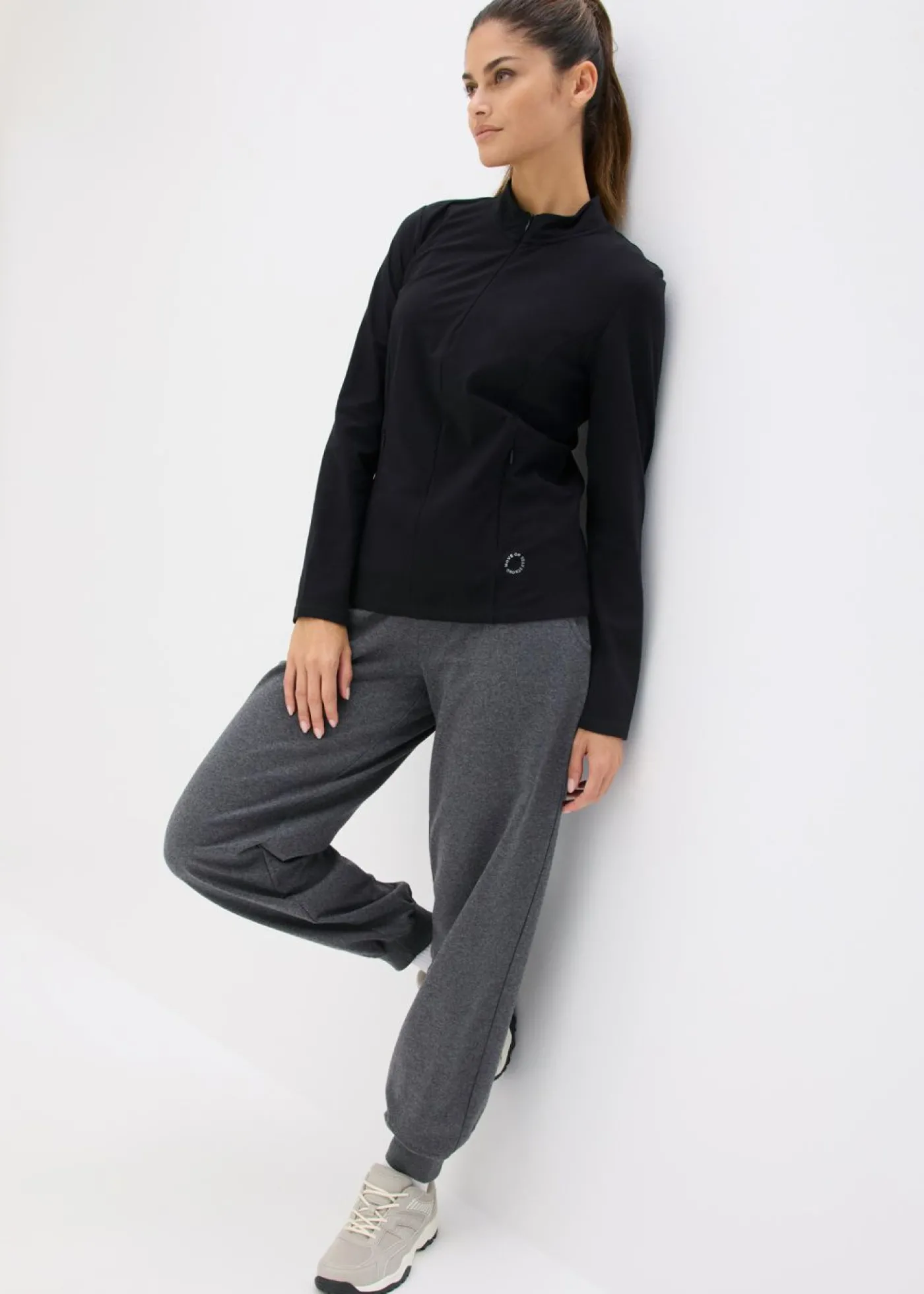 bonprix bonprix Chaqueta deportiva térmica con media cremallera y material de secado rápido Negro
