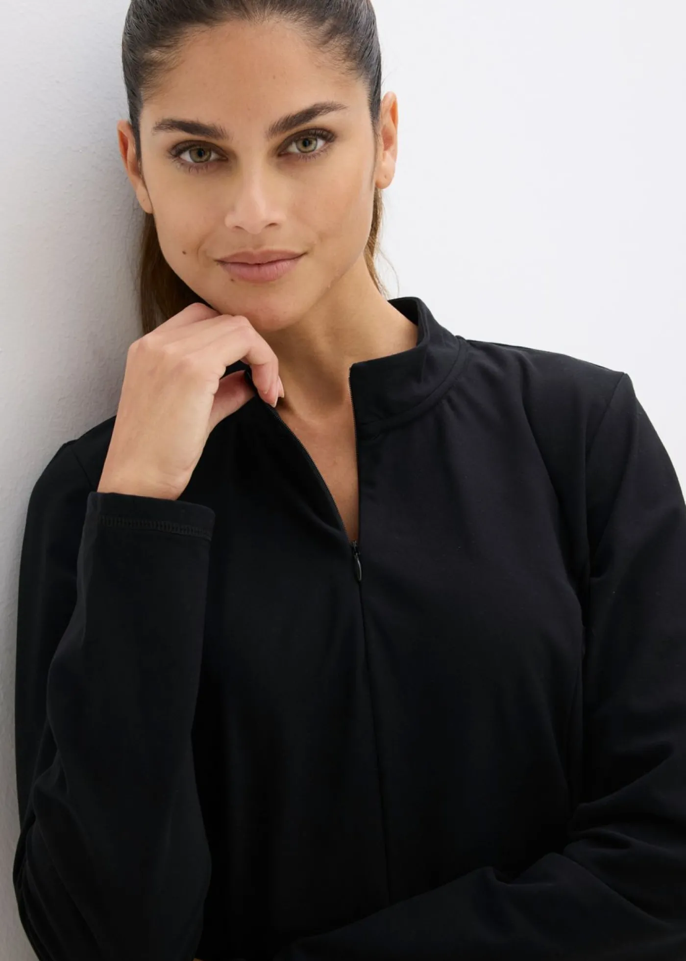 bonprix bonprix Chaqueta deportiva térmica con media cremallera y material de secado rápido Negro