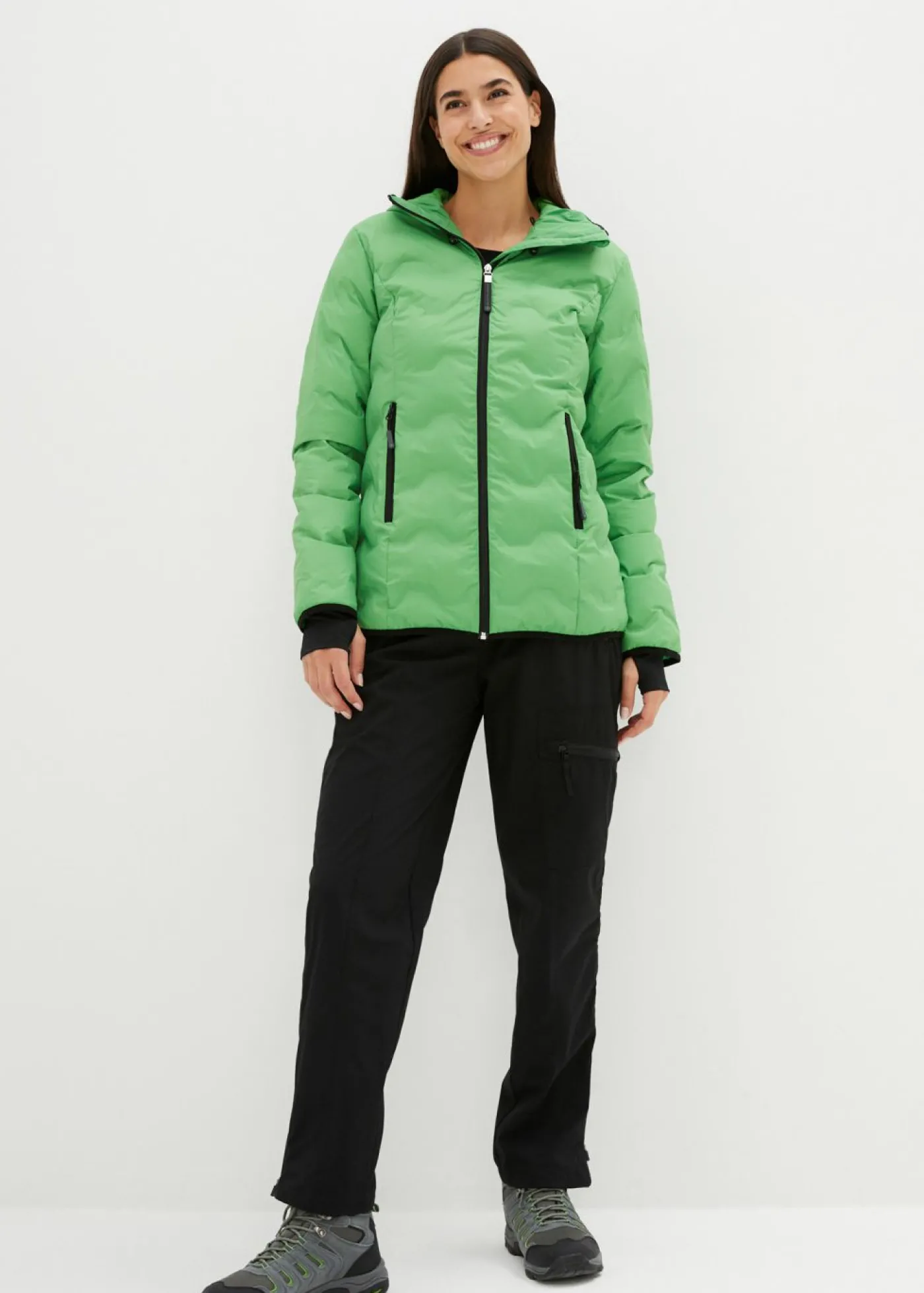 bonprix bonprix Chaqueta funcional ligera e impermeable Musgo mate Clearance