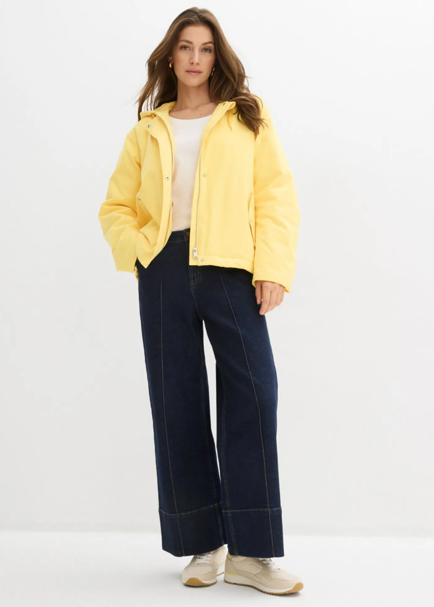 bonprix bonprix Chaqueta funcional ligeramente acolchada de material repelente al agua Amarillo