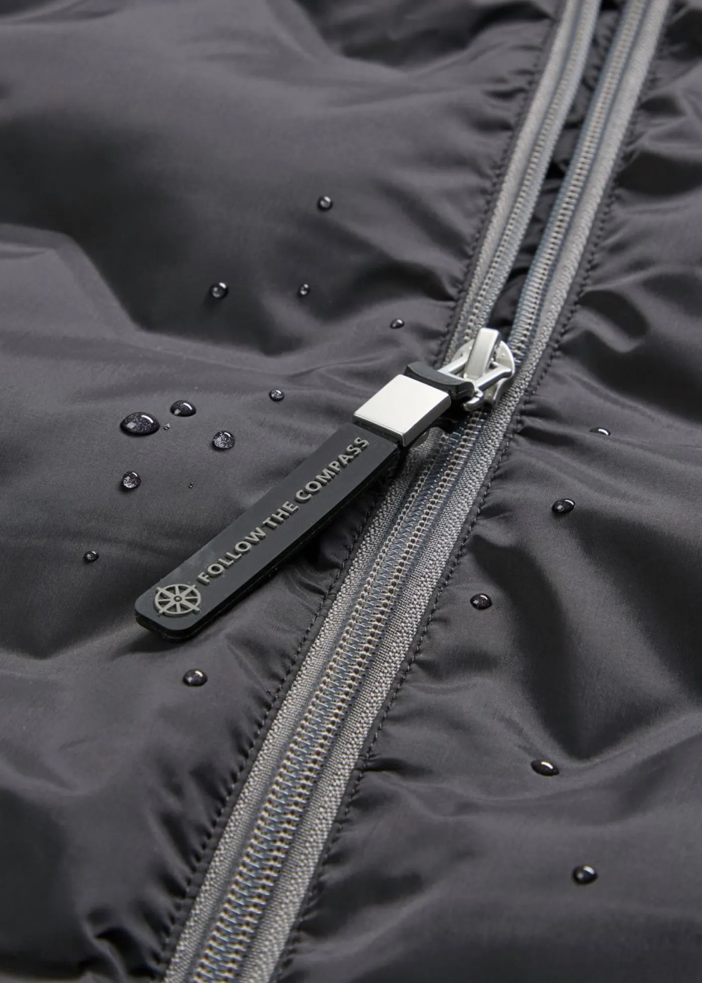 bonprix bonprix Chaqueta funcional ligera e impermeable Negro Discount
