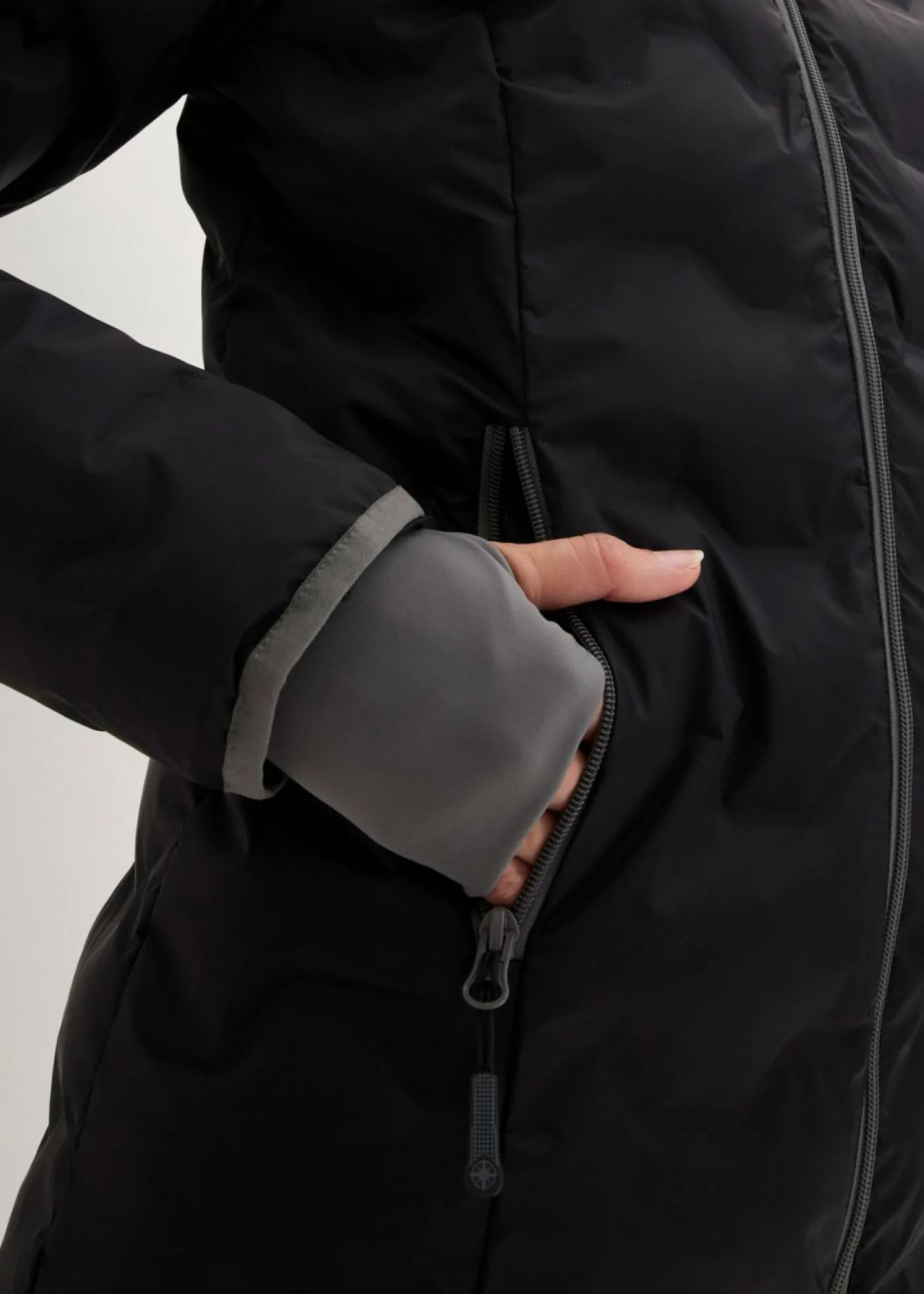 bonprix bonprix Chaqueta funcional ligera e impermeable Negro Discount