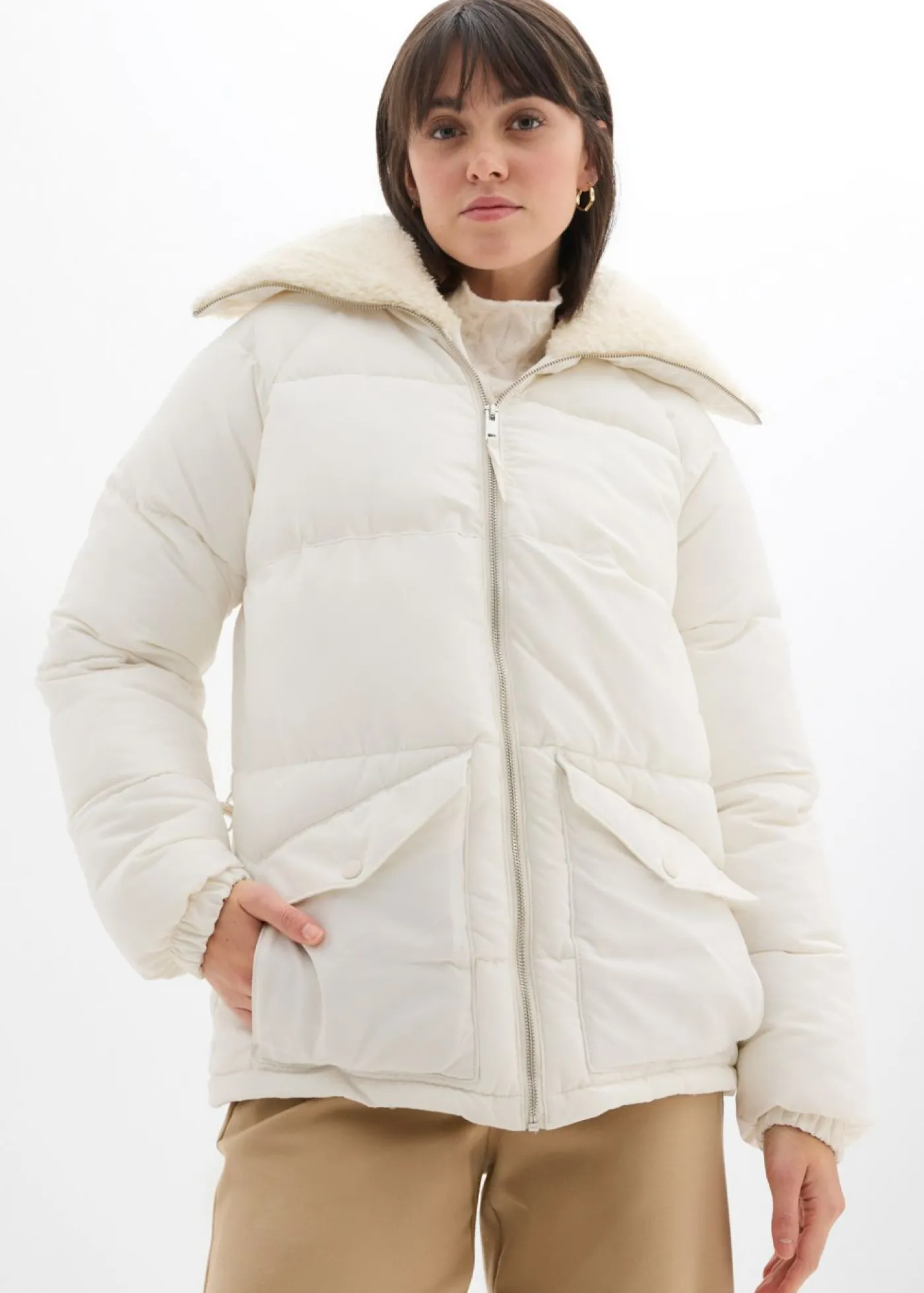 bonprix bonprix Chaqueta guateada con cuello de pelo blanco perla Best