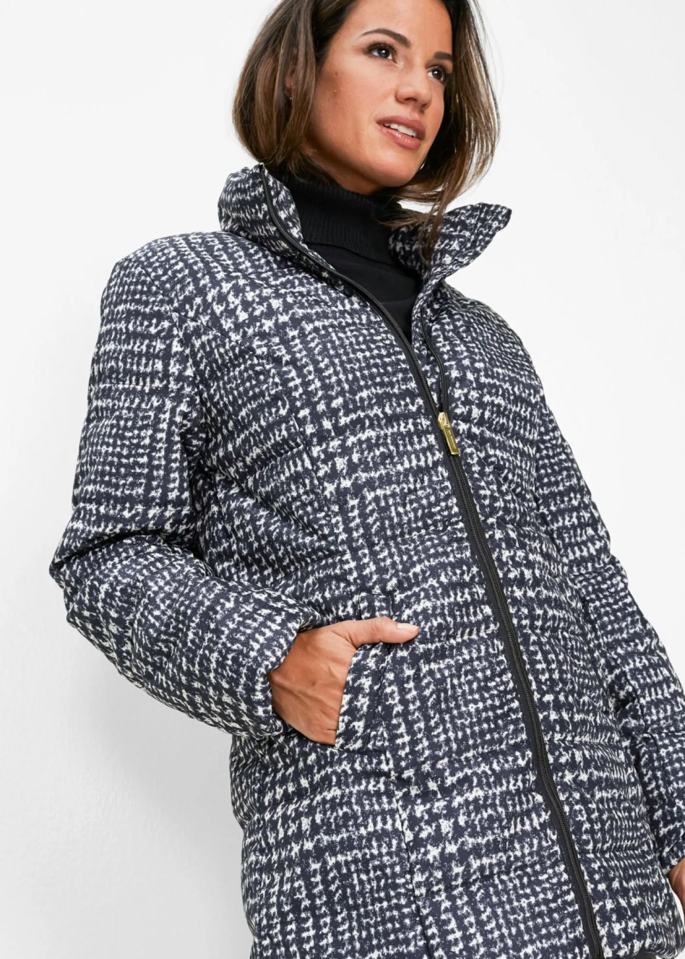 bonprix bonprix Chaqueta guateada larga Negro/beige sílice de cuadros Sale