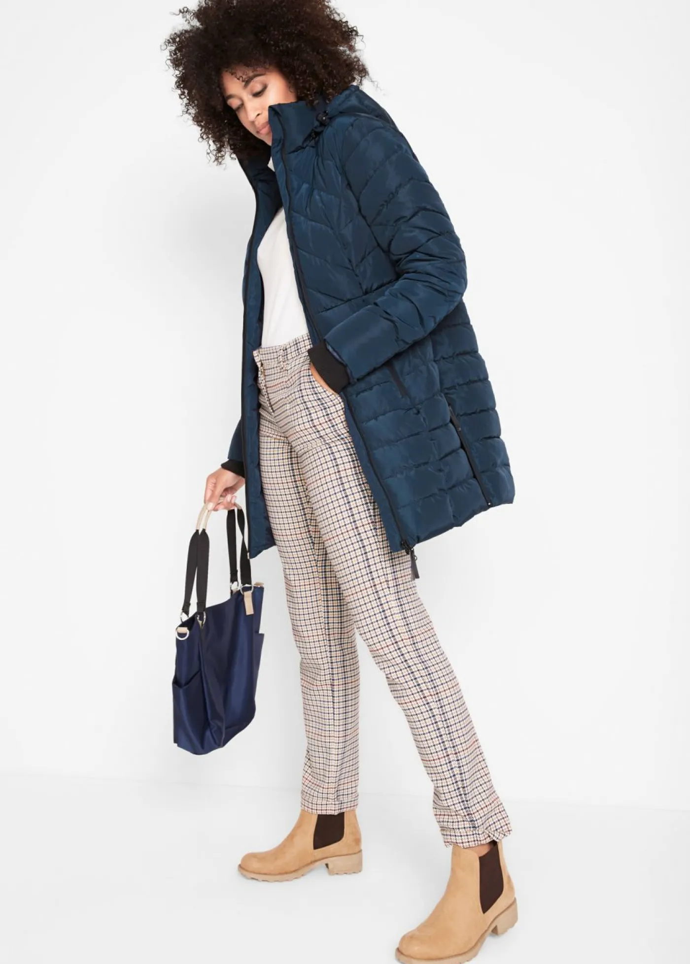 bonprix bonprix Chaqueta larga acolchada con relleno Azul marino Discount