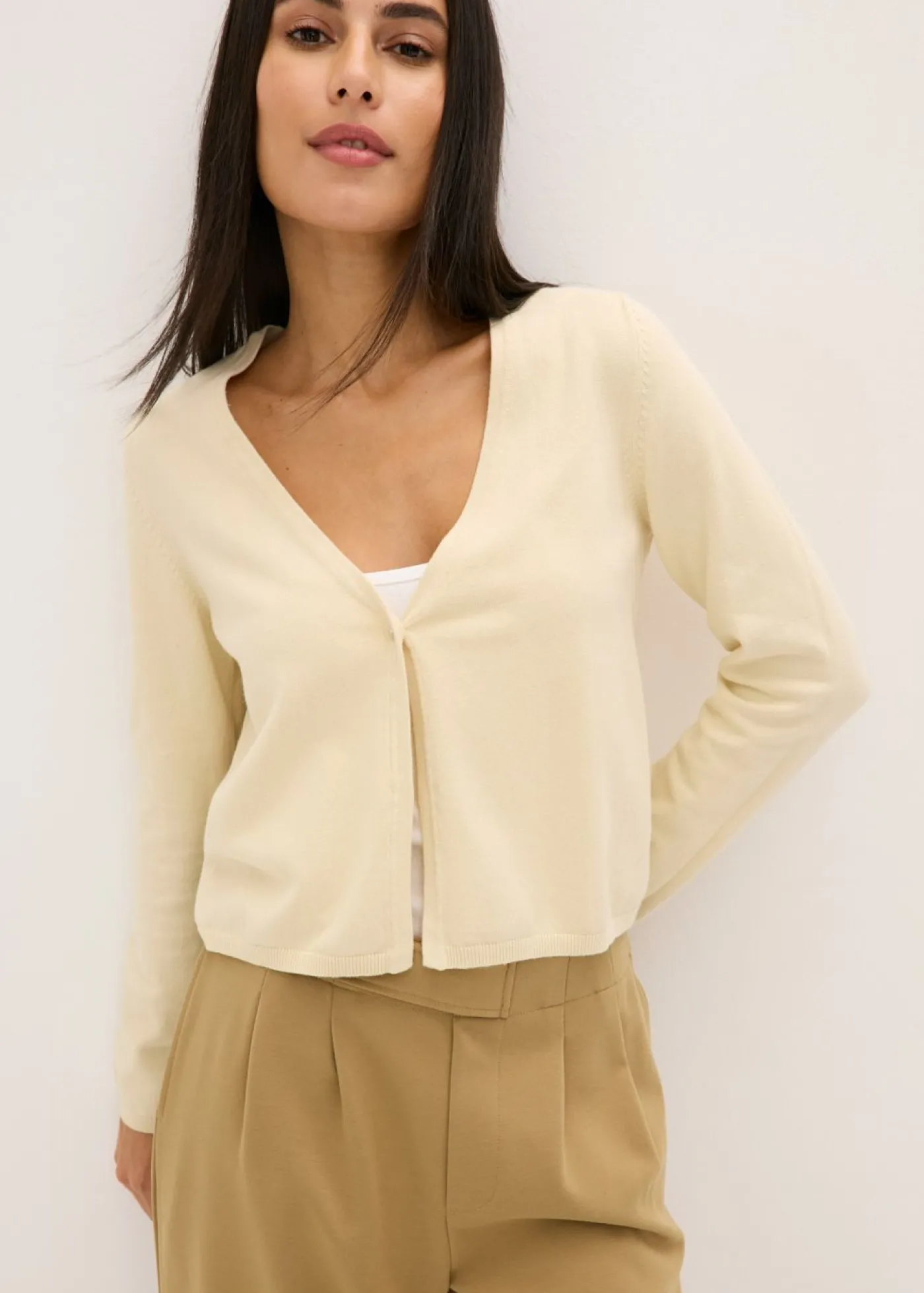 bonprix bonprix Chaqueta lisa de punto fino Arena claro Sale