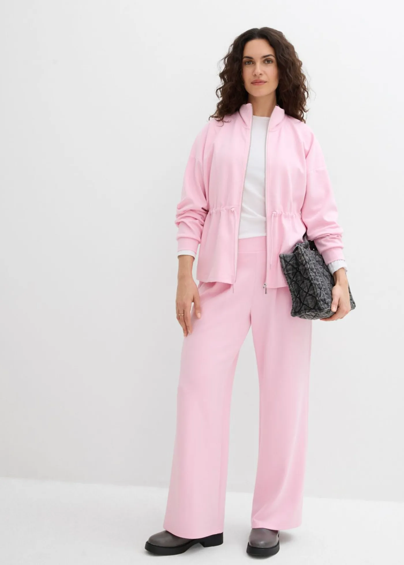 bonprix bonprix Chaqueta oversize de neopreno suave rosa cristal New