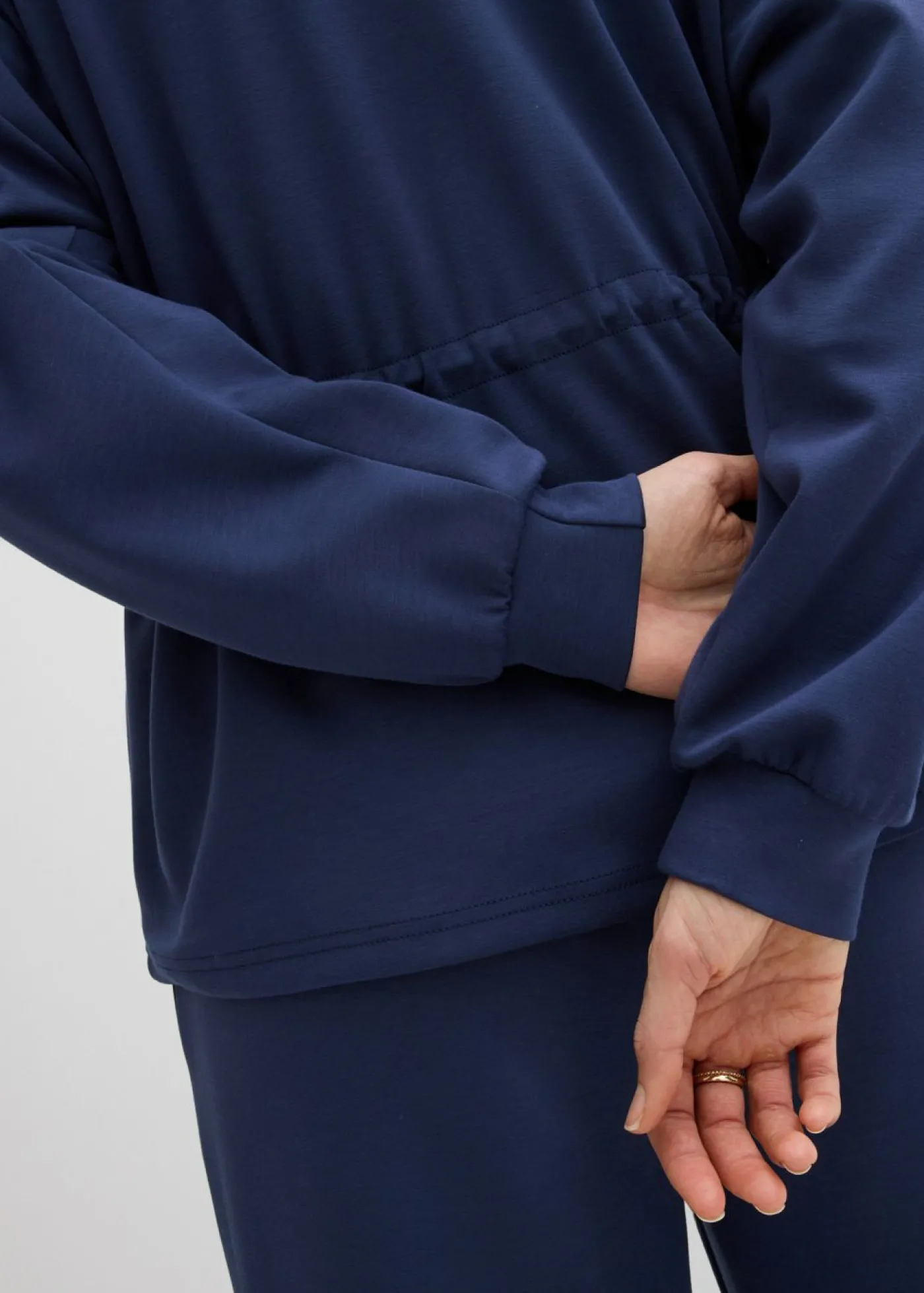 bonprix bonprix Chaqueta oversize de neopreno suave Azul marino Hot