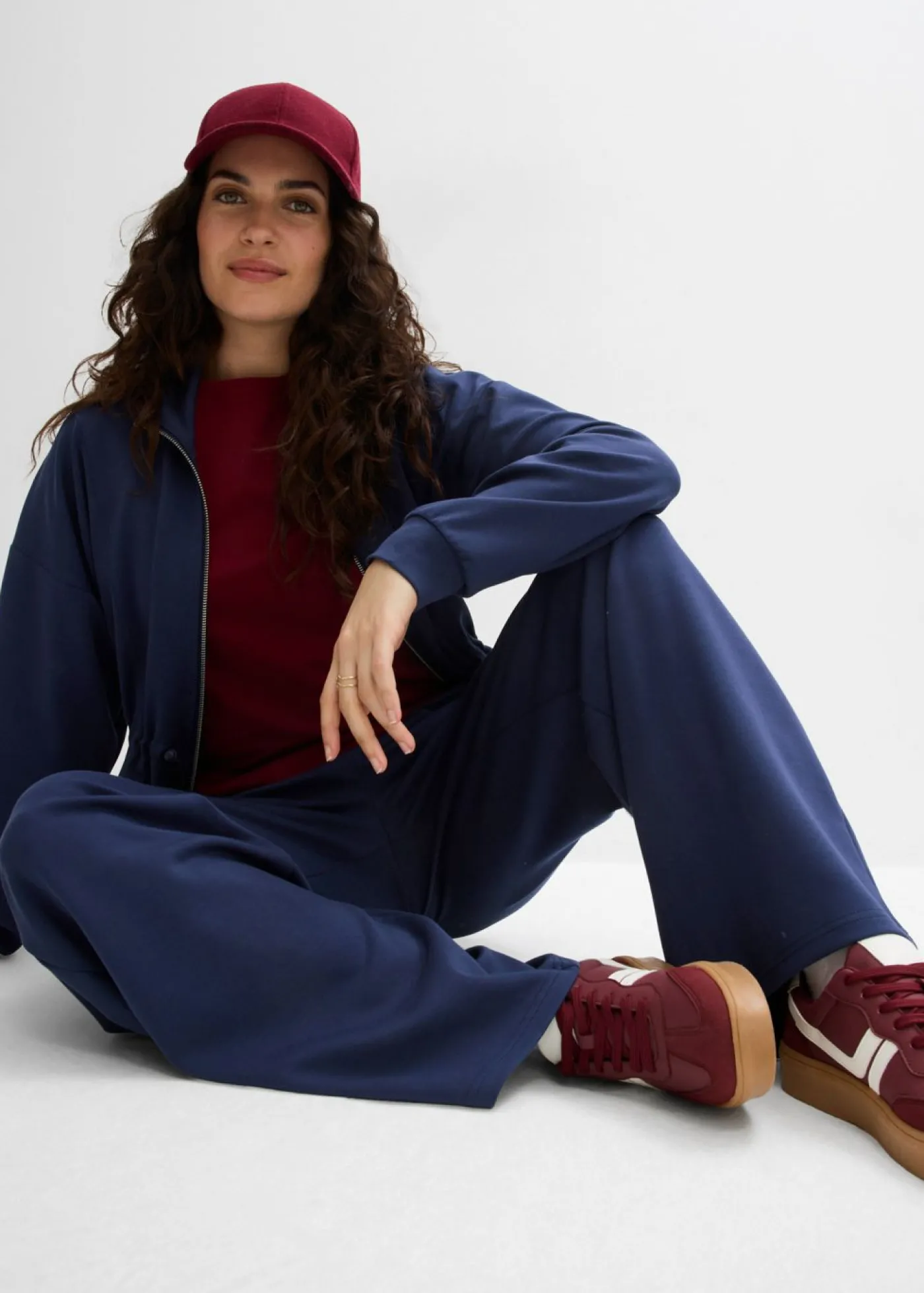 bonprix bonprix Chaqueta oversize de neopreno suave Azul marino Hot