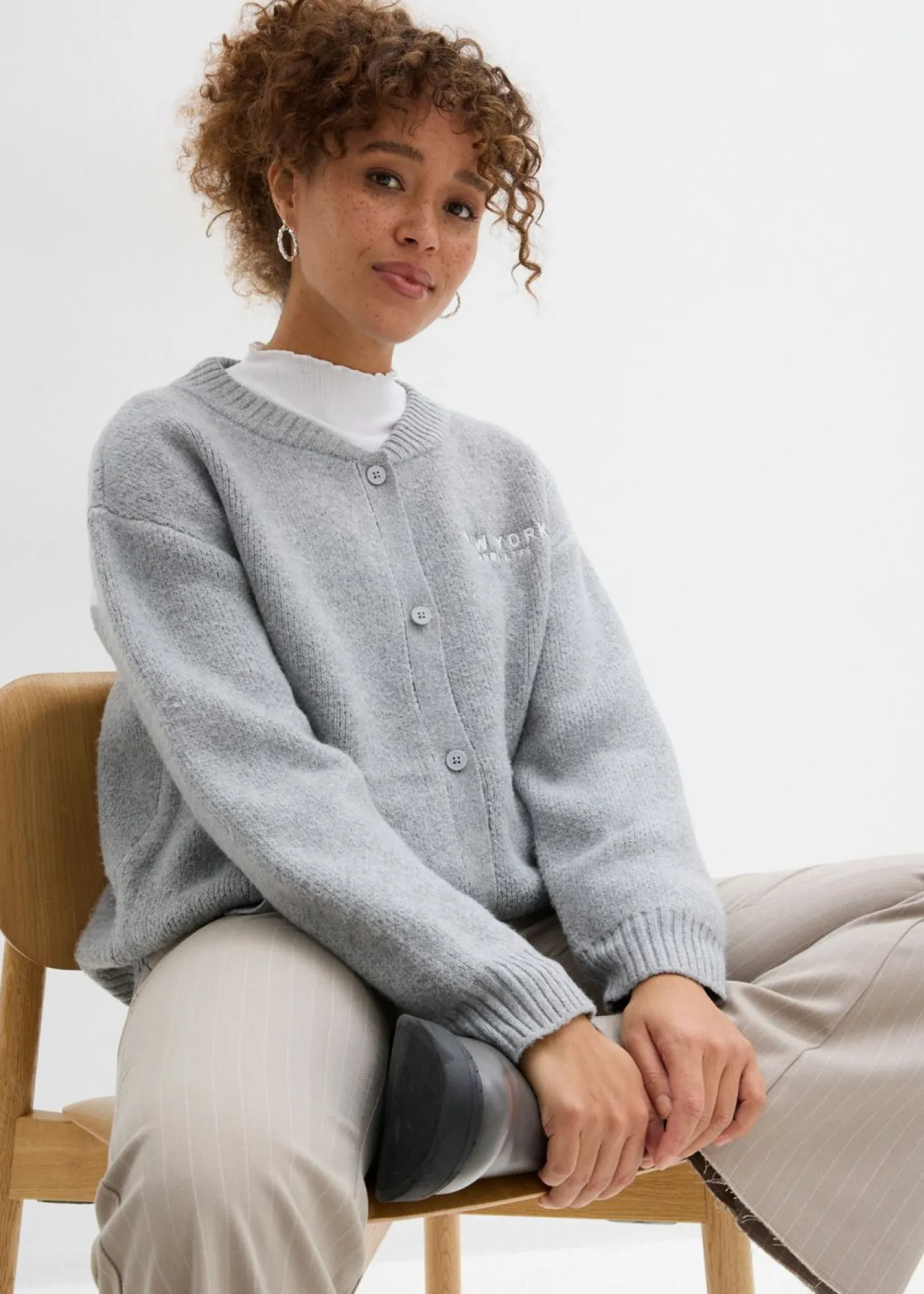 bonprix bonprix Chaqueta oversize de punto Gris claro jaspeado-blanco