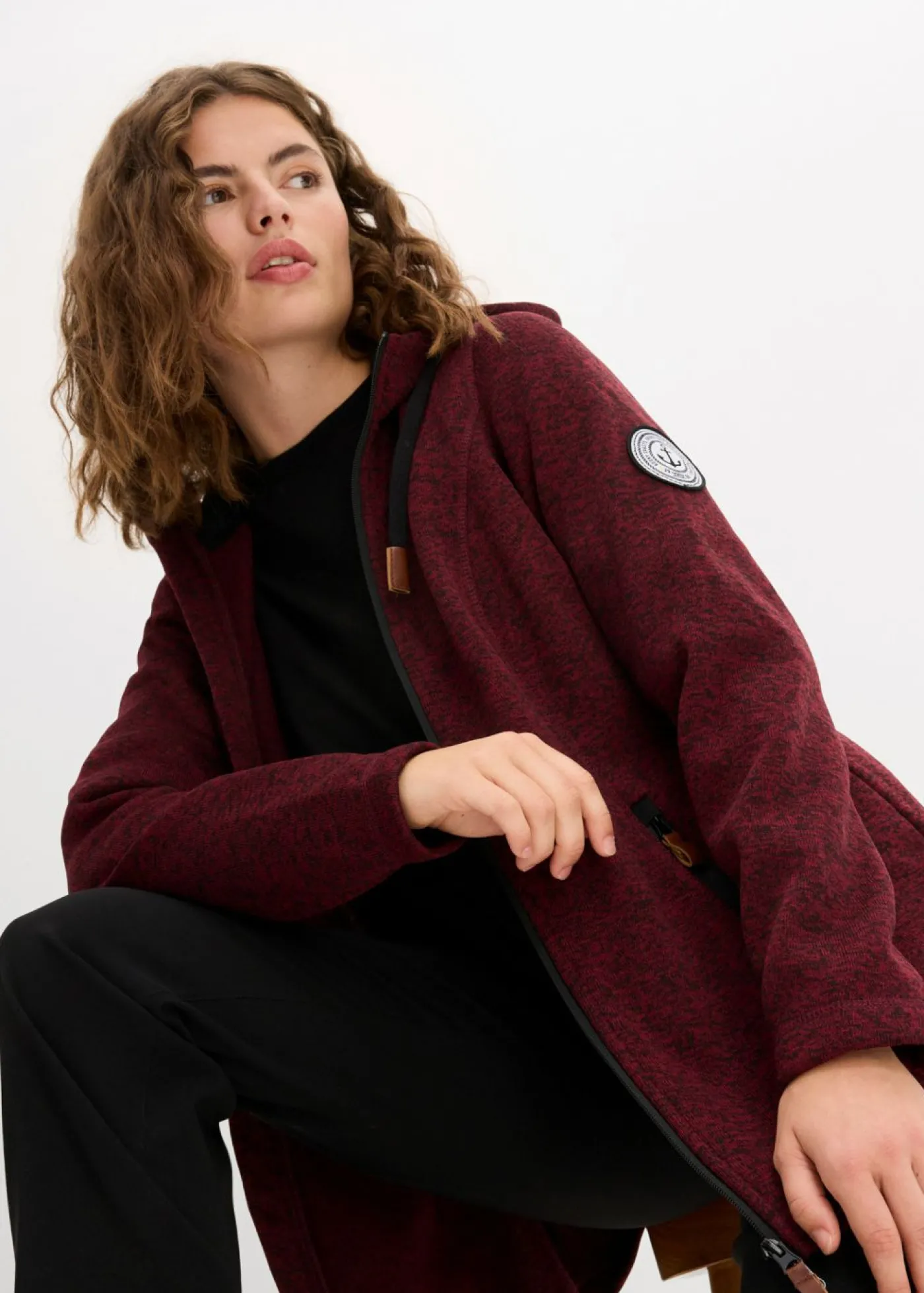 bonprix bonprix Chaqueta polar con capucha burdeos/negro moteado Discount