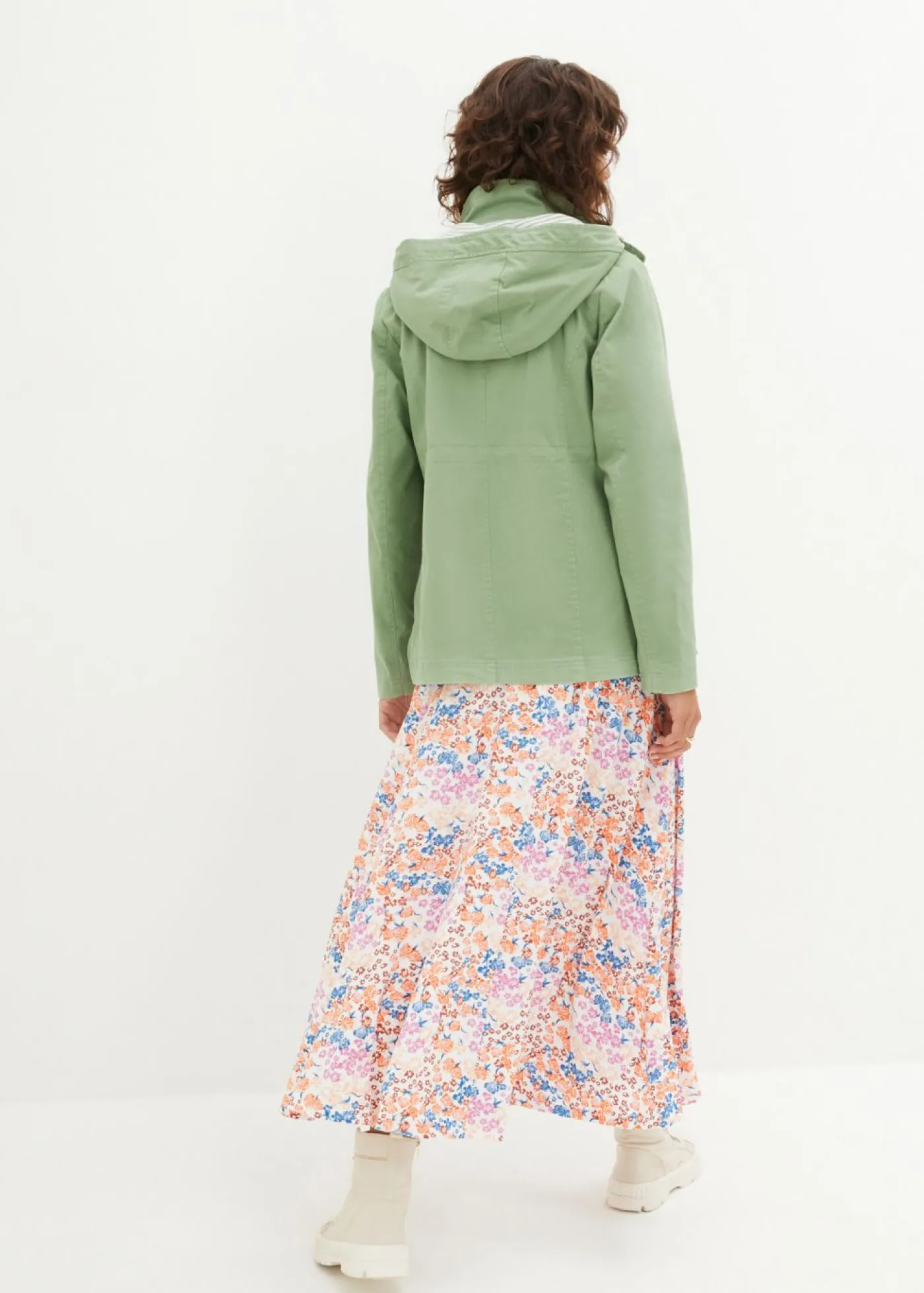 bonprix bonprix Chaqueta premamá 3 en 1 con inserto de porteo Verde musgo/blanco Clearance