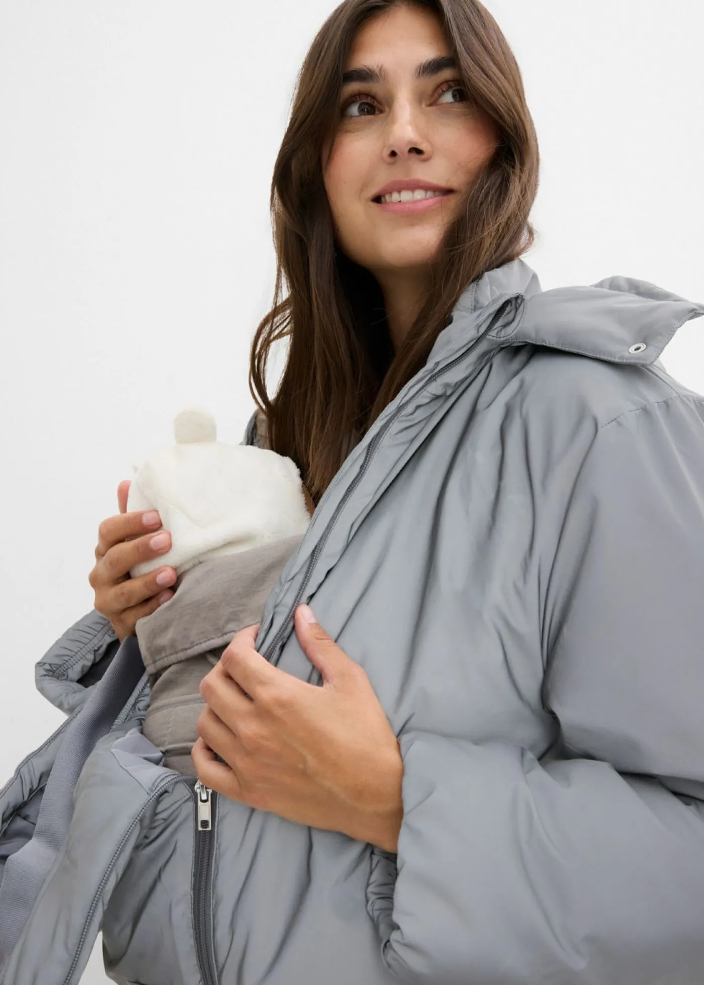 bonprix bonprix Chaqueta premamá reflectante 3 en 1 con inserto para porteo y para el embarazo Gris Online