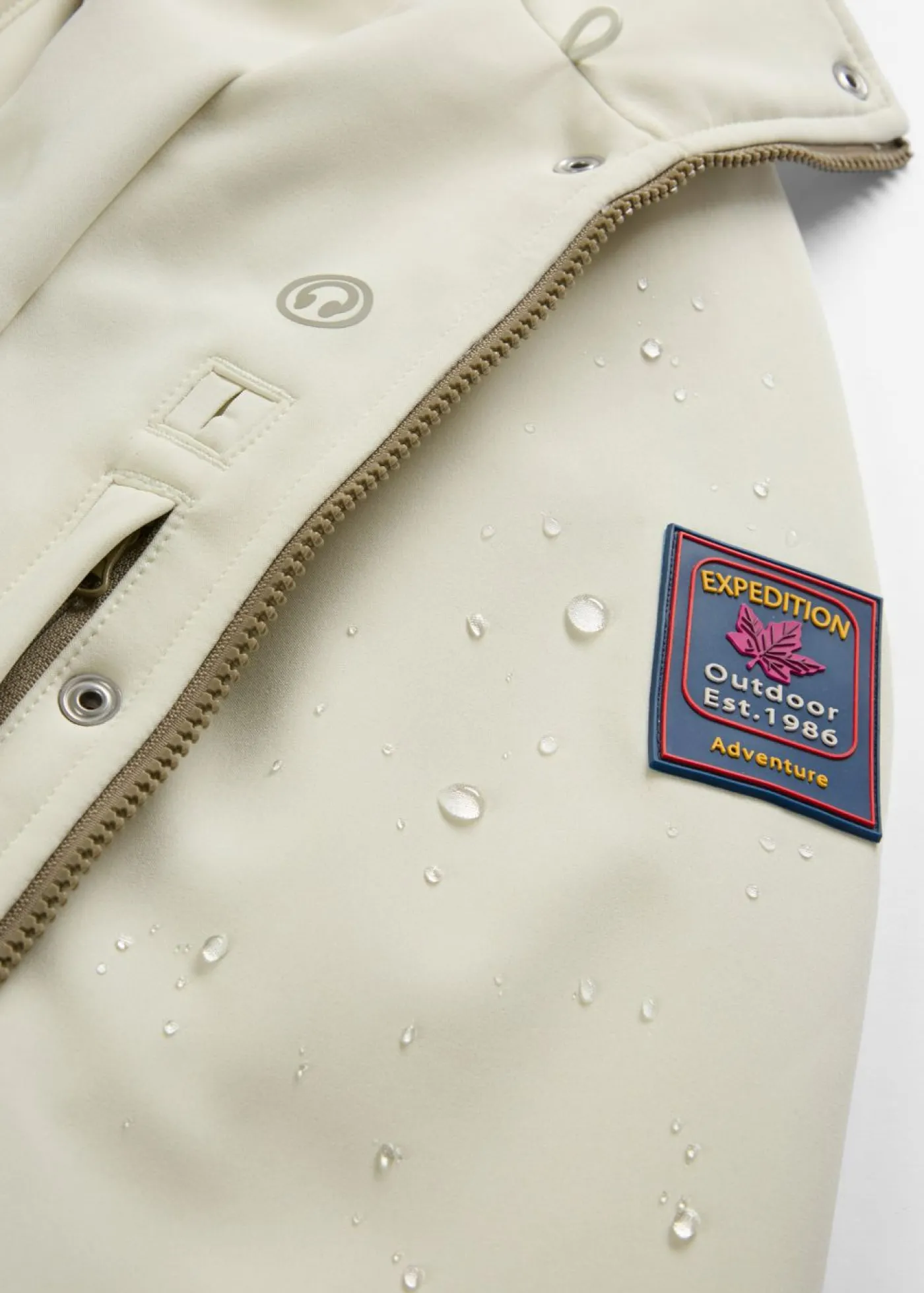 bonprix bonprix Chaqueta softshell elástica con diseño largo y tejido repelente al agua Beige Sale