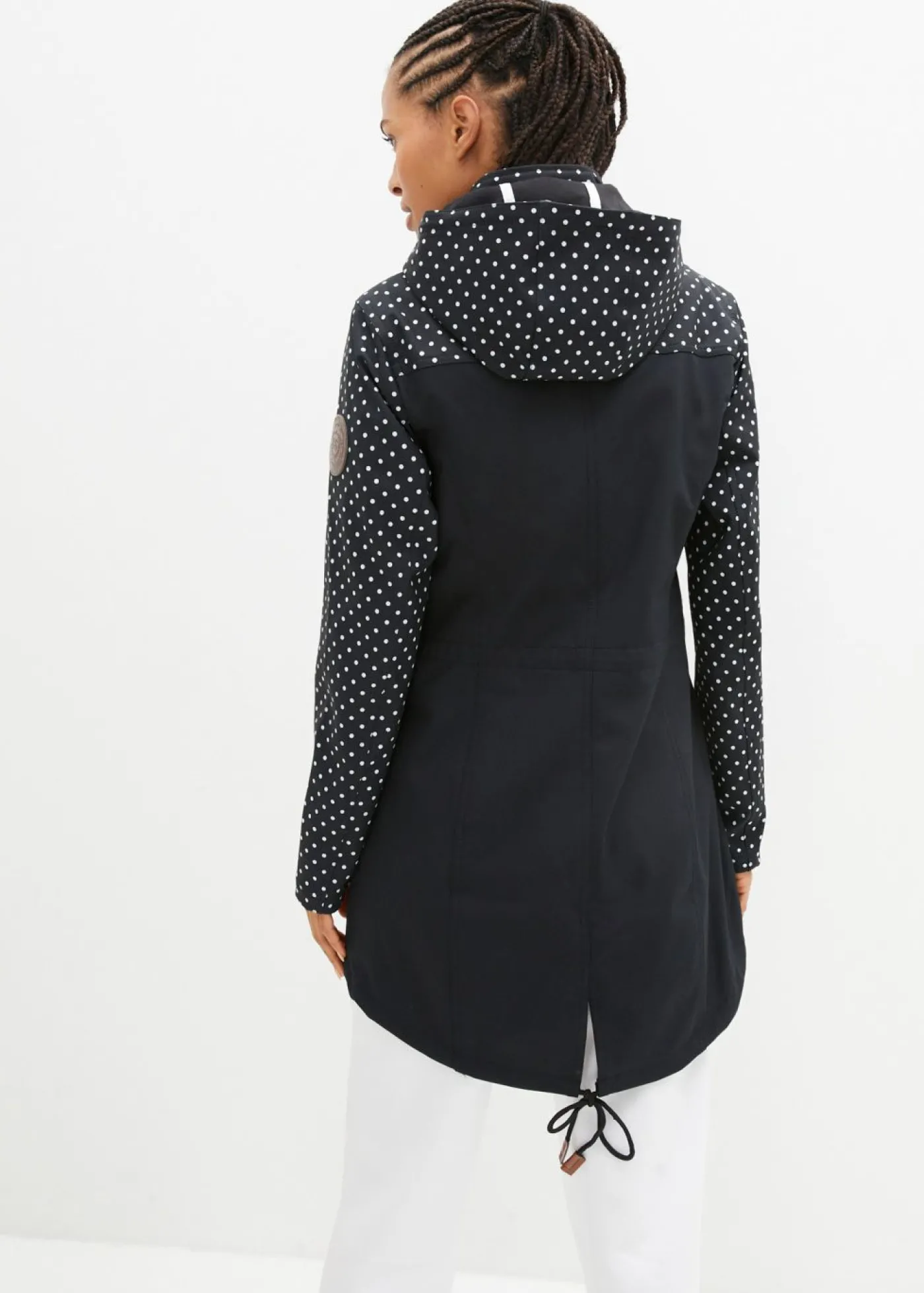 bonprix bonprix Chaqueta softshell repelente al agua con corte entallado negro topos Best