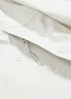 bonprix bonprix Chaqueta ultraligera premamá/de porteo resistente al viento y a la lluvia Plata Clearance