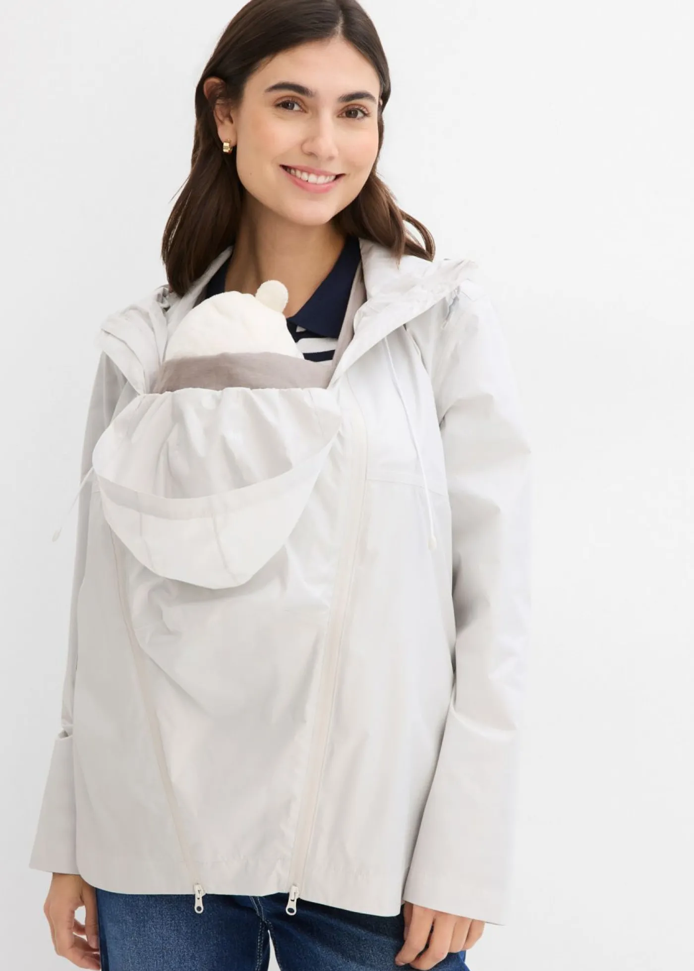bonprix bonprix Chaqueta ultraligera premamá/de porteo resistente al viento y a la lluvia Plata Clearance