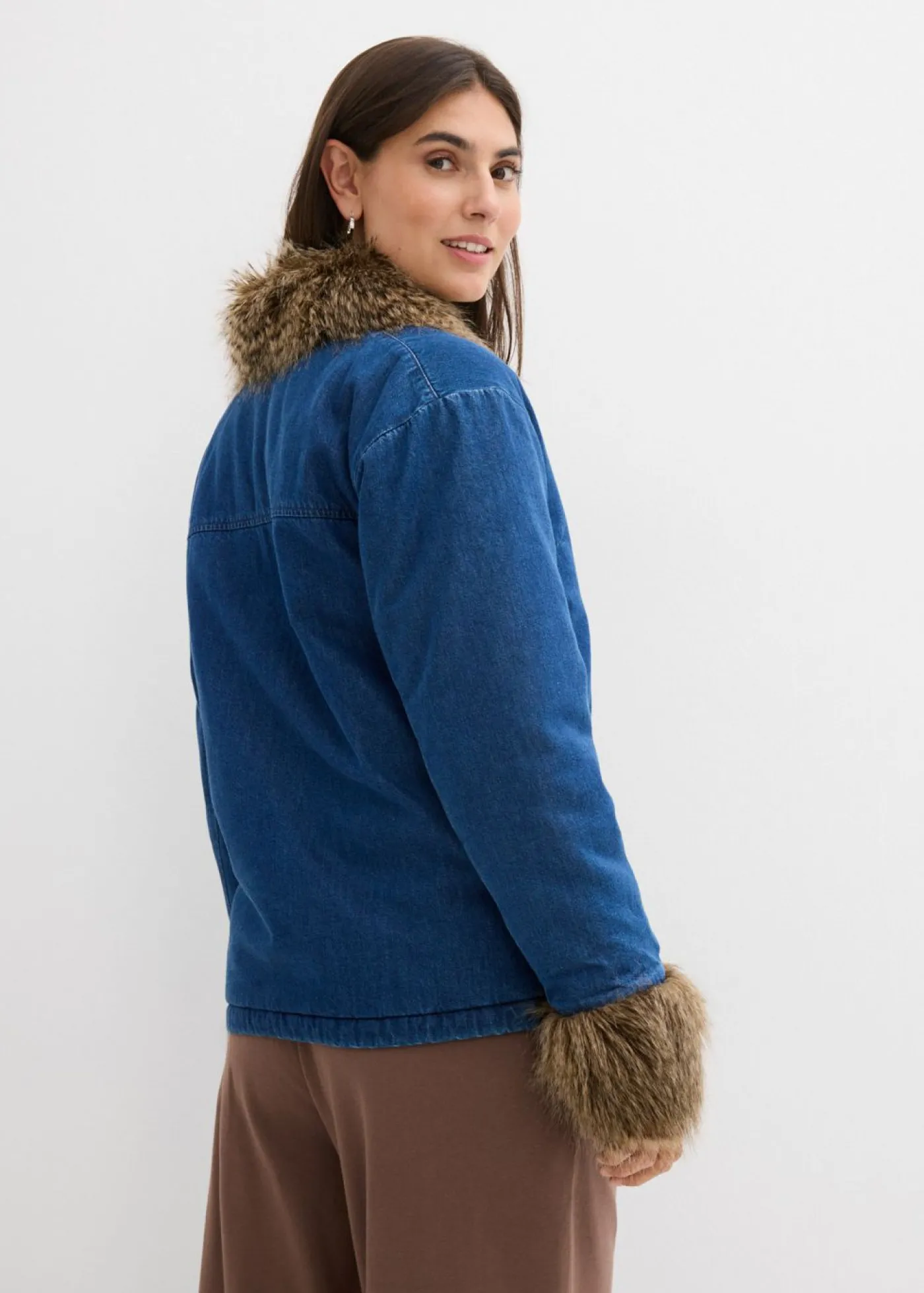 bonprix bonprix Chaqueta vaquera con ligero guateado Azul piedra Sale