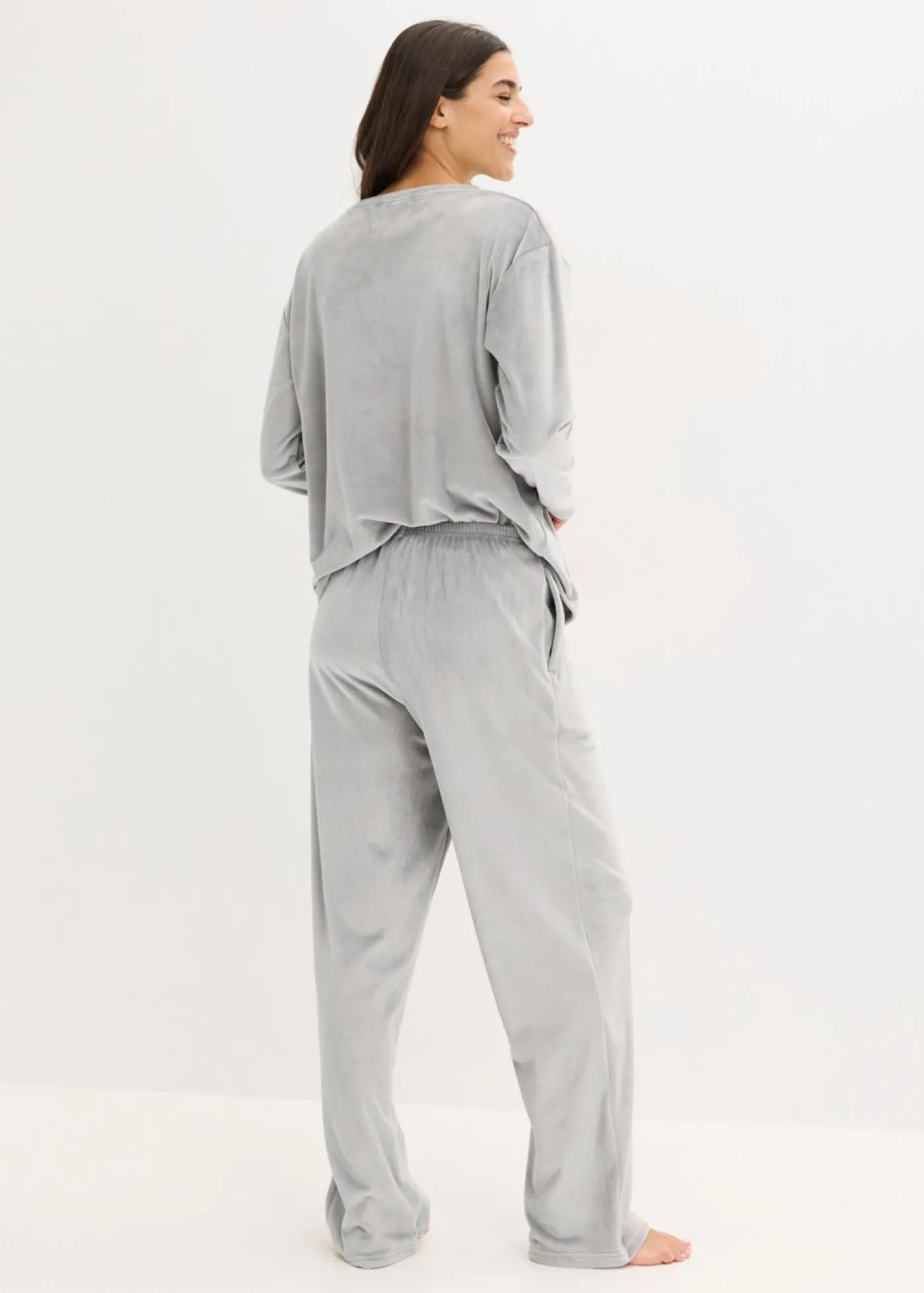 bonprix bonprix Chándal de terciopelo gris sombra New