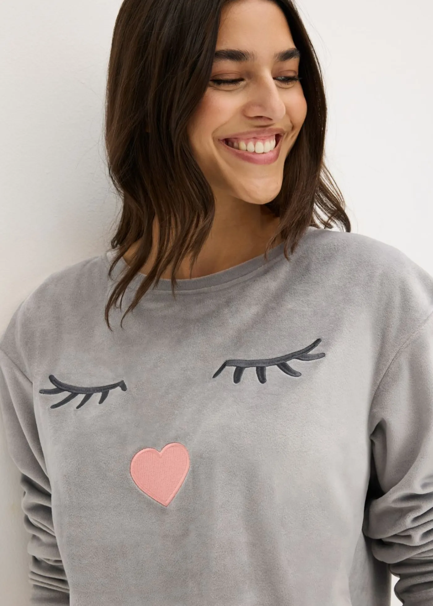 bonprix bonprix Chándal de terciopelo gris sombra New