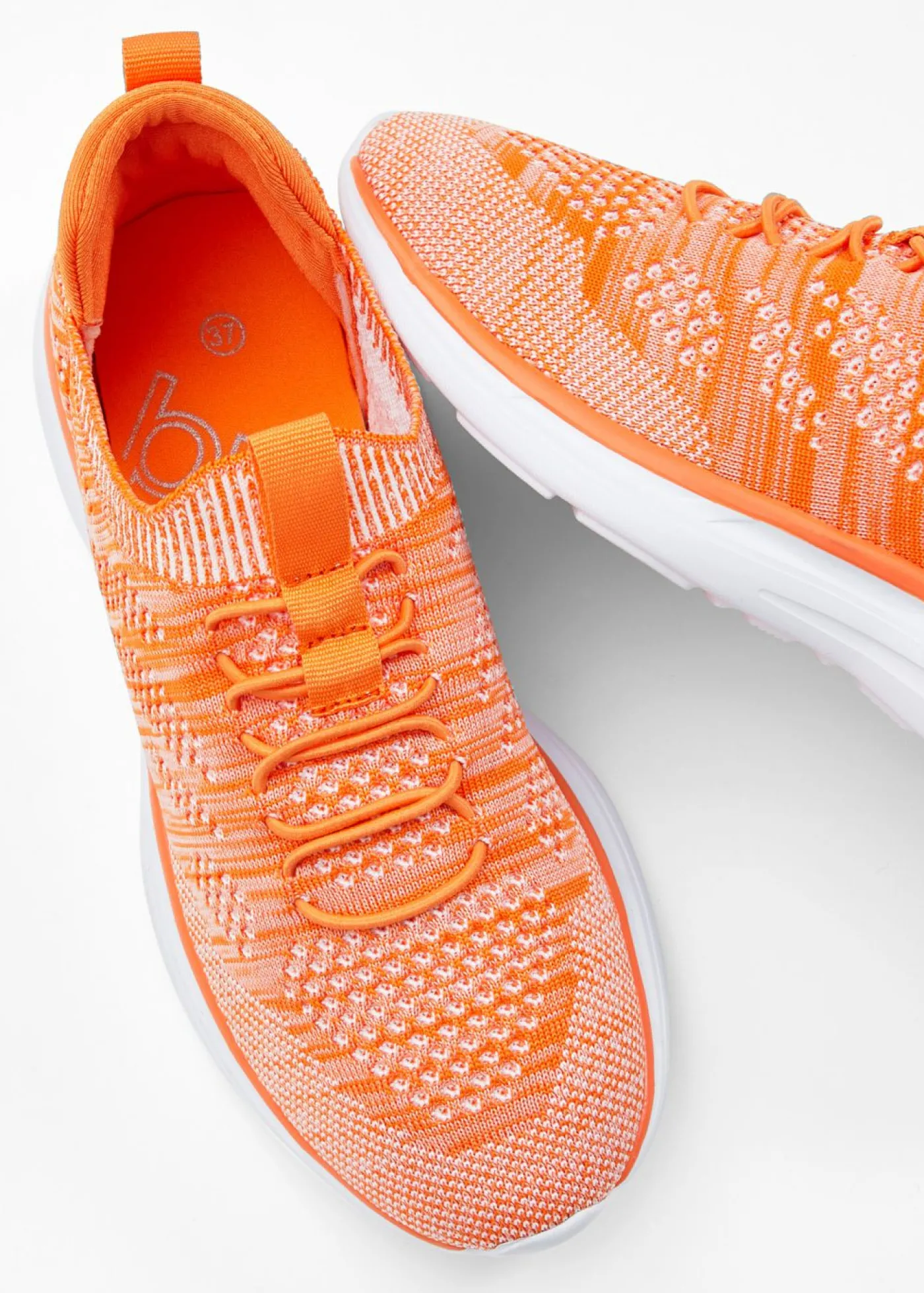 bonprix bonprix Cómodas zapatillas sin cordones de material suave Naranja claro Best