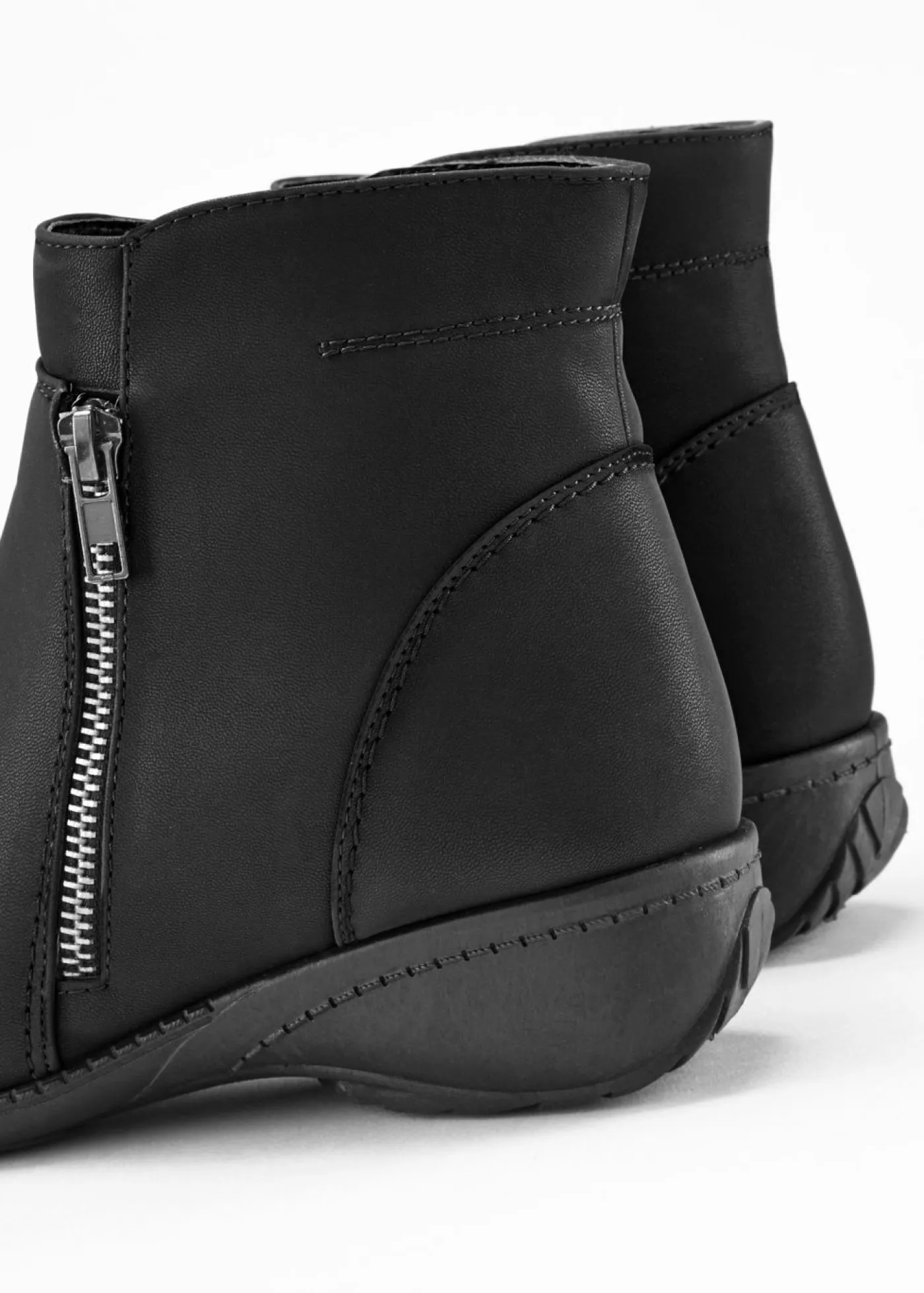 bonprix bonprix Cómodo botín Negro New
