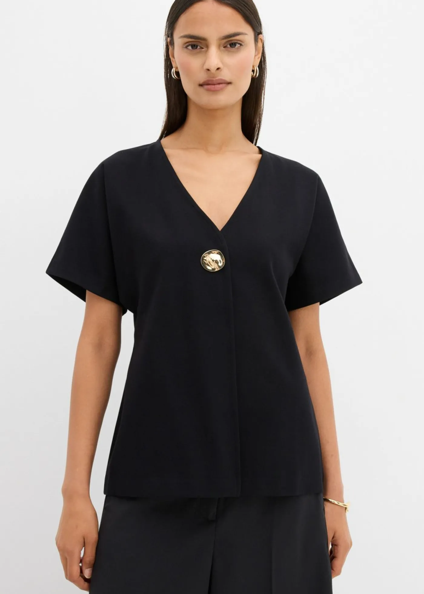 bonprix bonprix Cómodo chaleco de tejido Punto di Roma con botones decorativos Negro Online