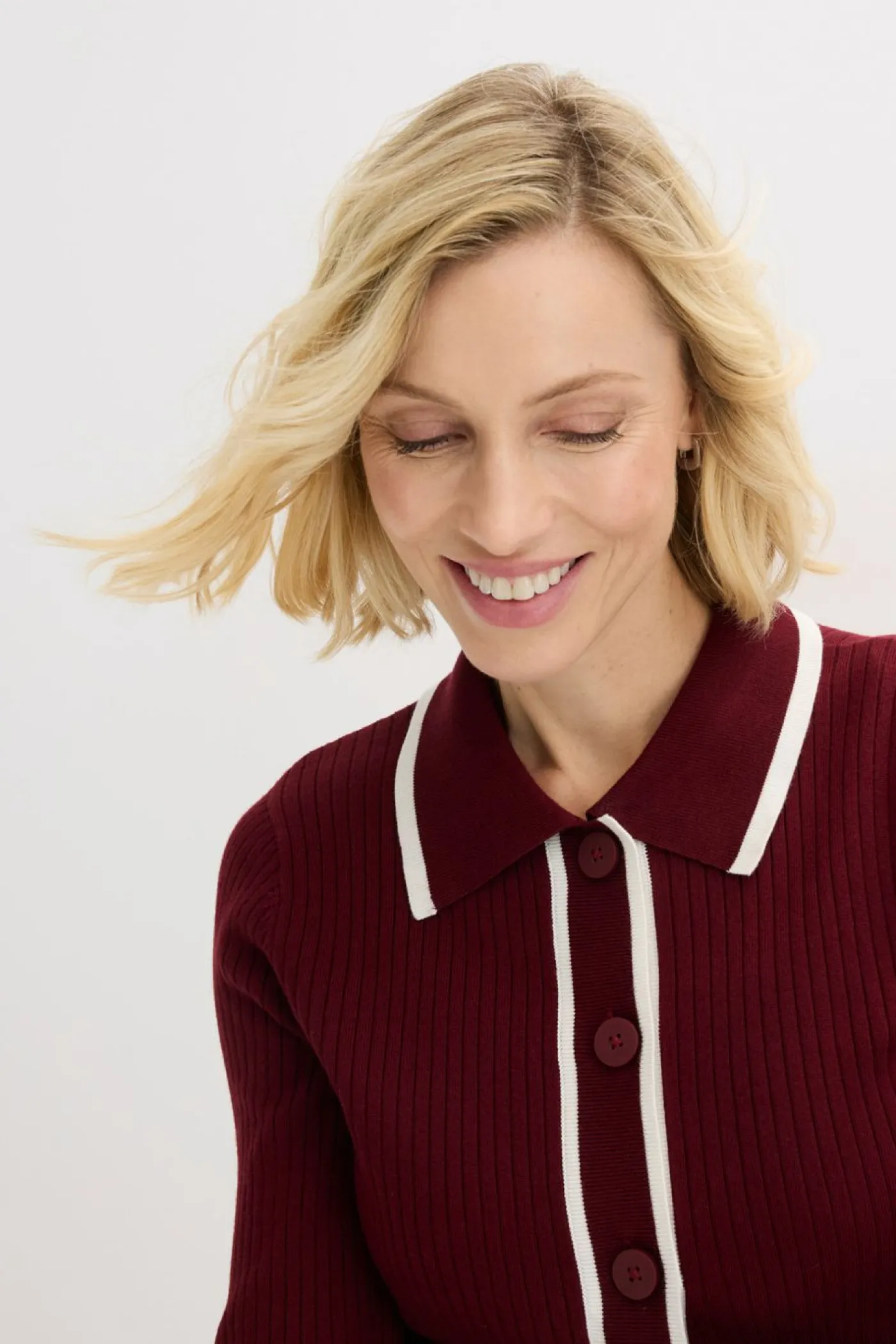 bonprix bonprix Cárdigan Smart rojo rubí-blanco lana