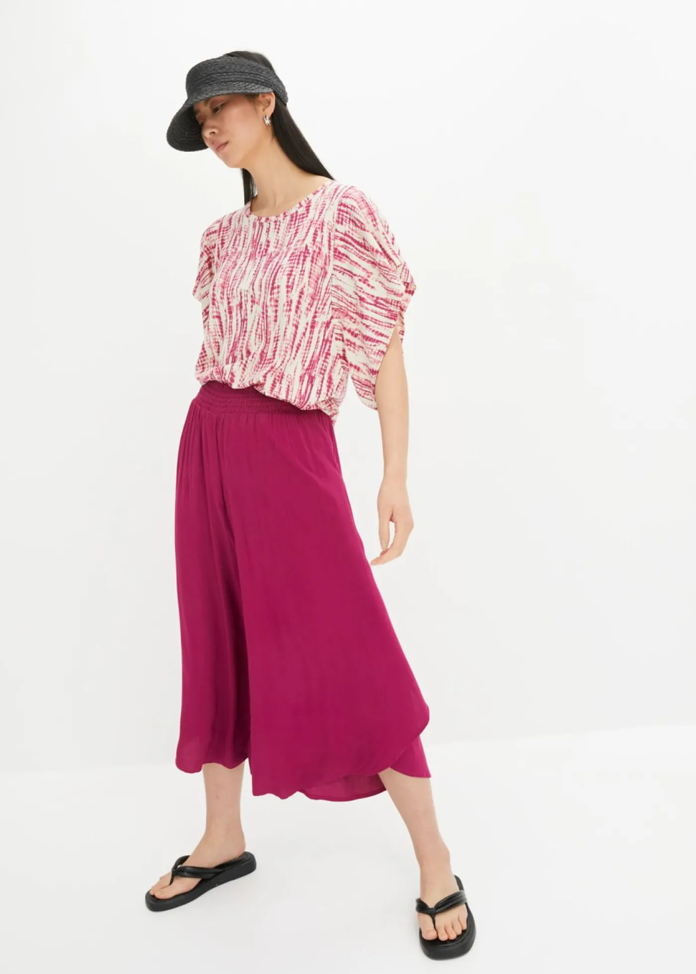bonprix bonprix Culotte hasta la pantorrilla de viscosa sostenible Violeta Online