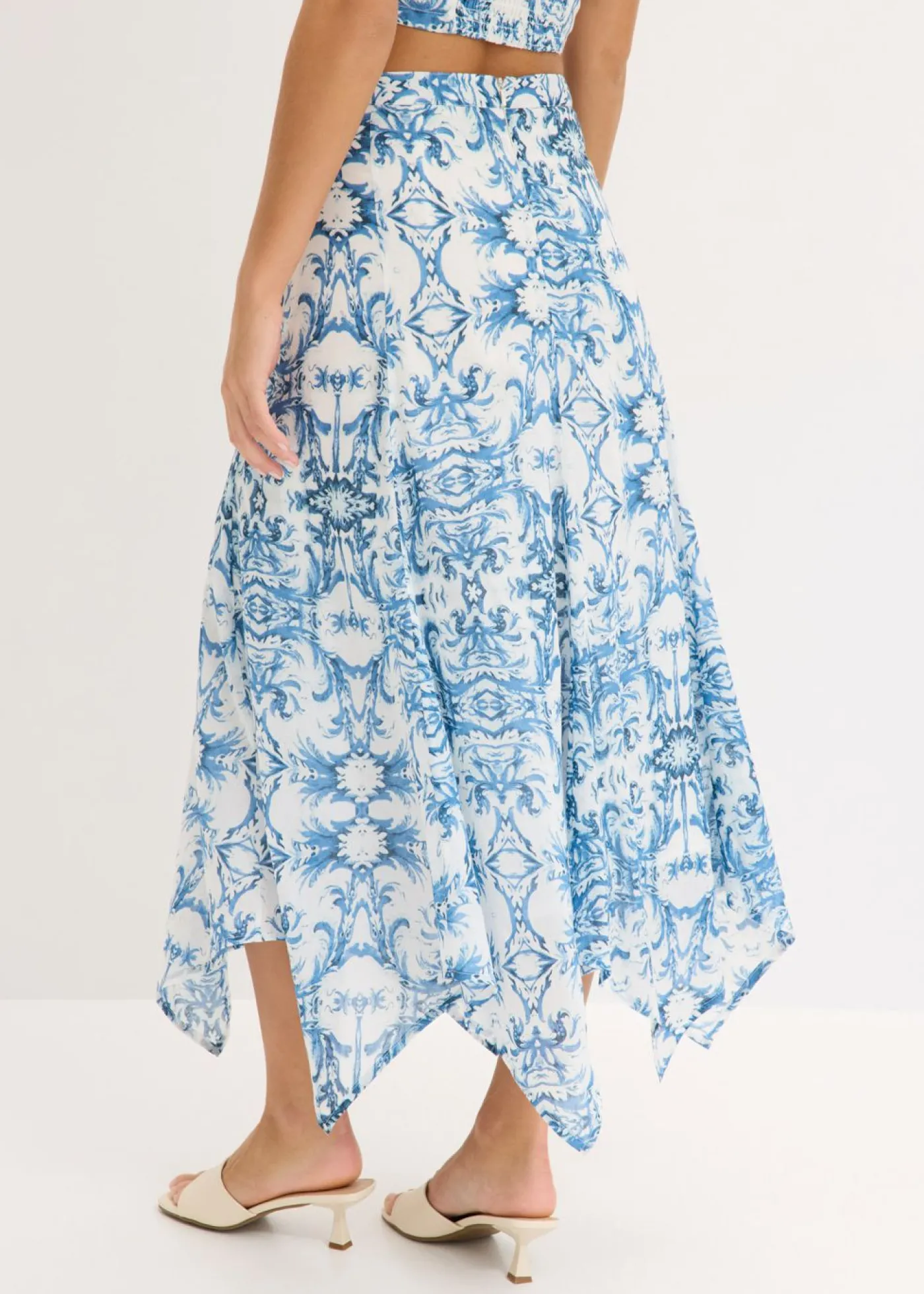bonprix bonprix Falda con dobladillo irregular Blanco-azul Clearance