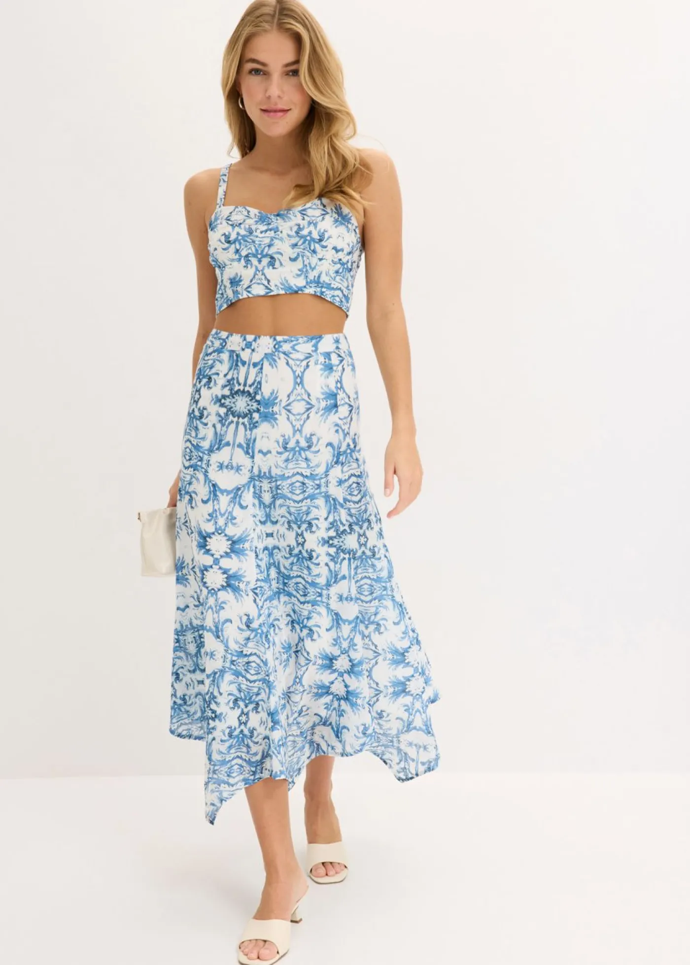 bonprix bonprix Falda con dobladillo irregular Blanco-azul Clearance