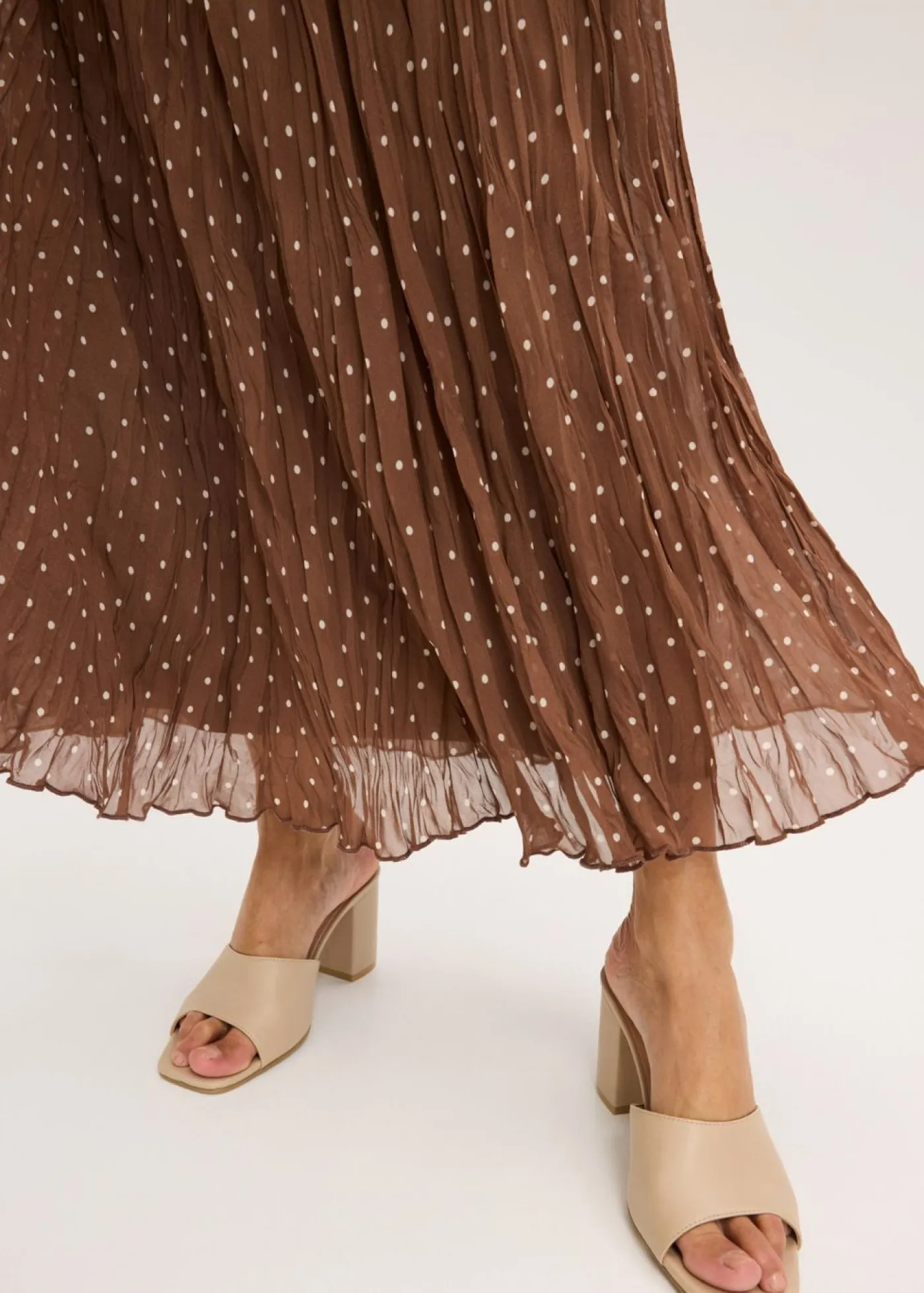 bonprix bonprix Falda de gasa con look arrugado marrón claro/beige arena topos Sale