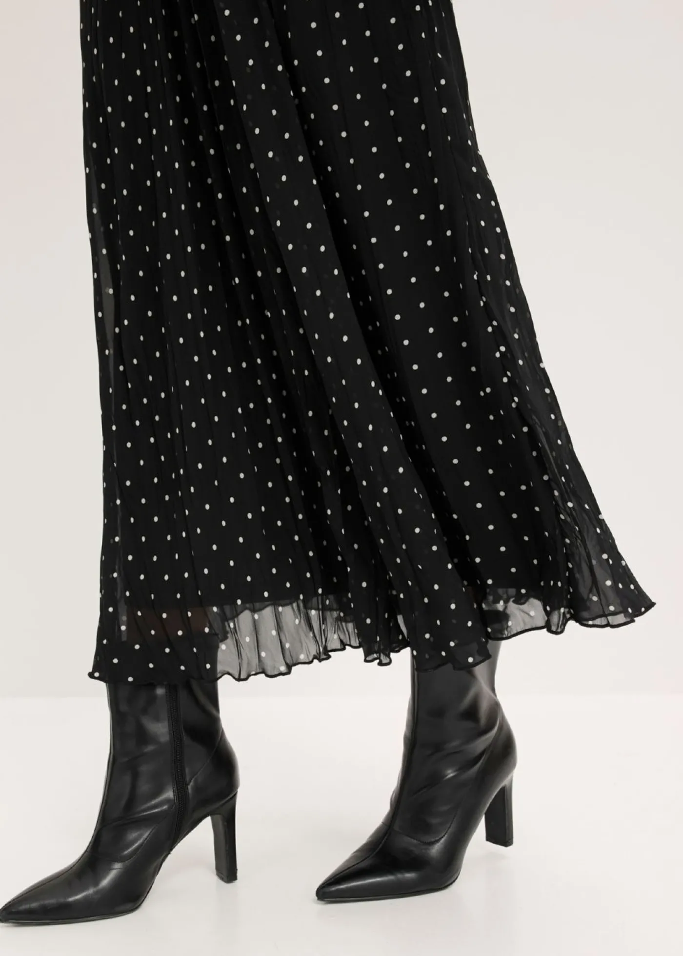bonprix bonprix Falda de gasa con look arrugado Negro-blanco de lunares Discount