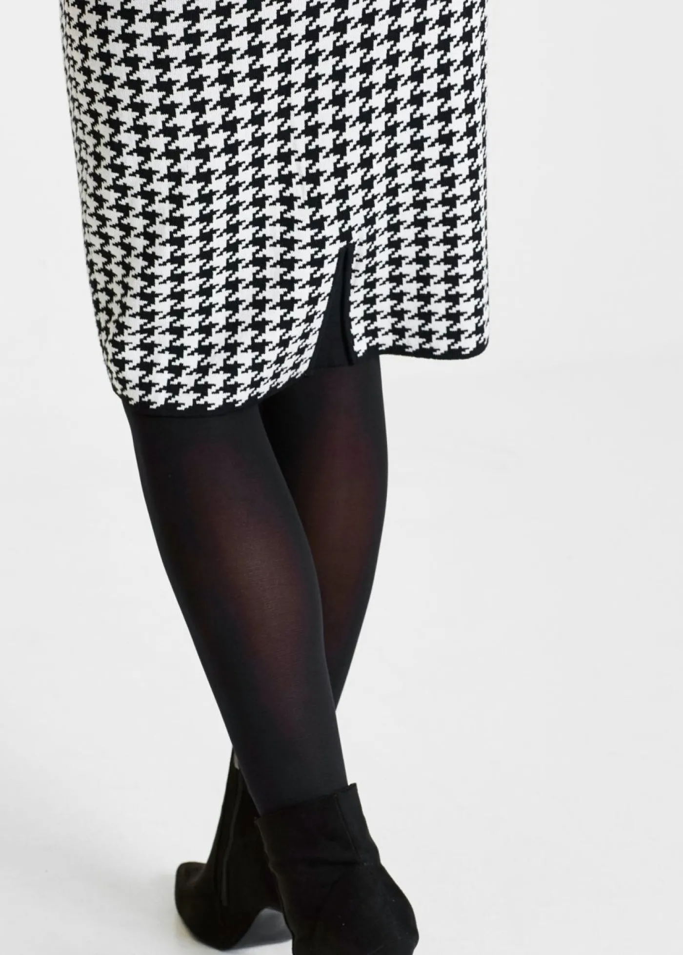 bonprix bonprix Falda de punto negro / crema suave a cuadros Sale