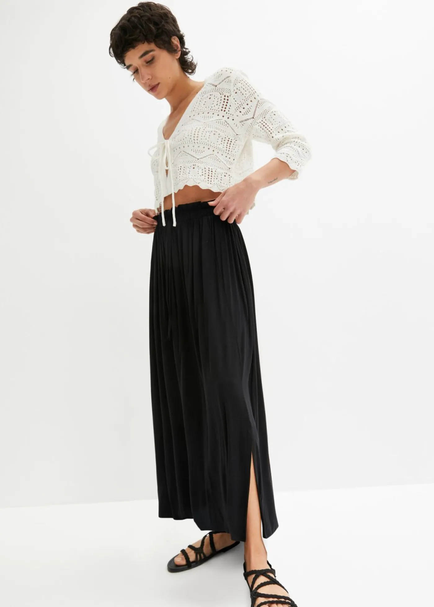 bonprix bonprix Falda de punto de viscosa Negro Outlet