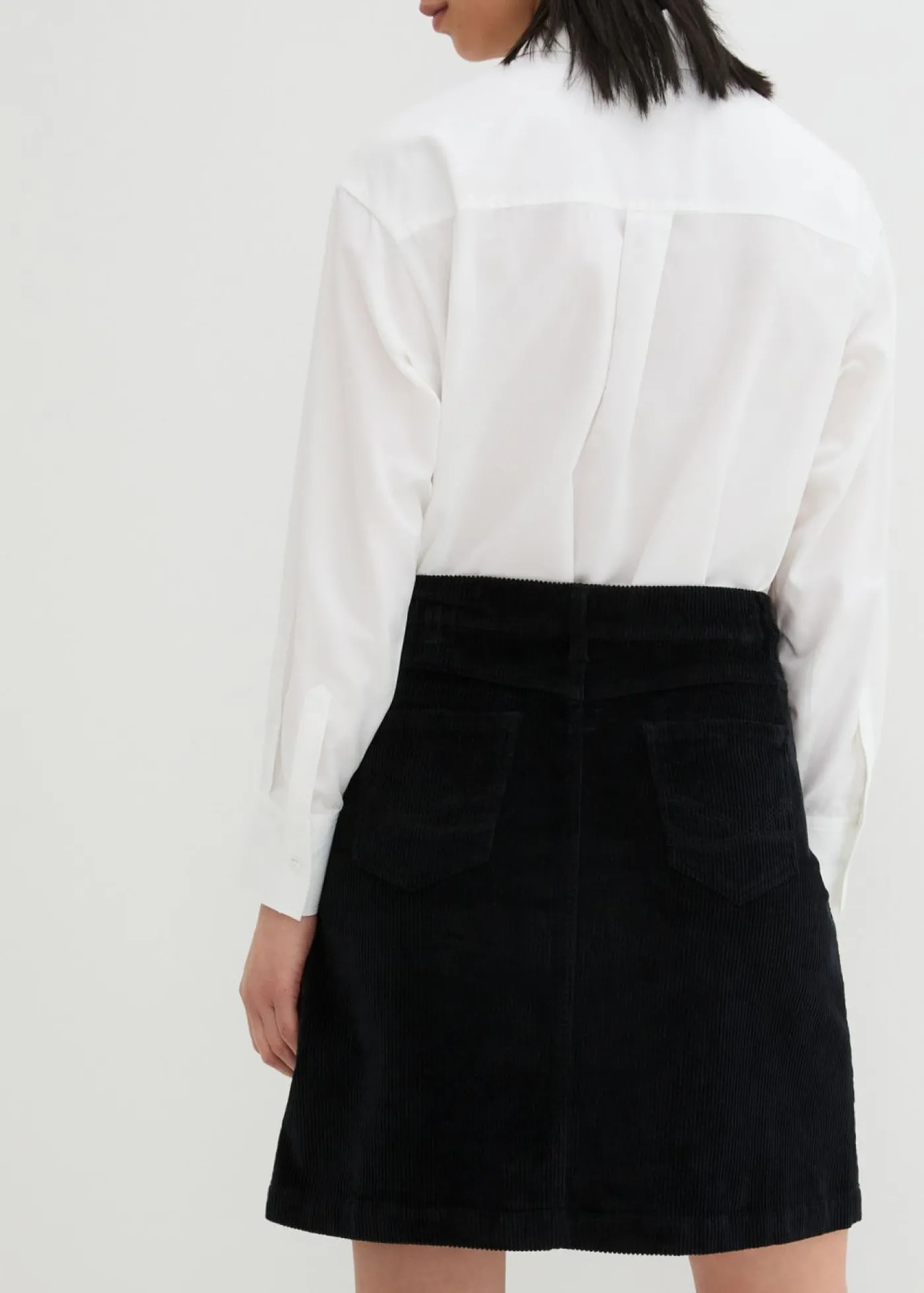 bonprix bonprix Falda elástica de pana con botones Negro Clearance