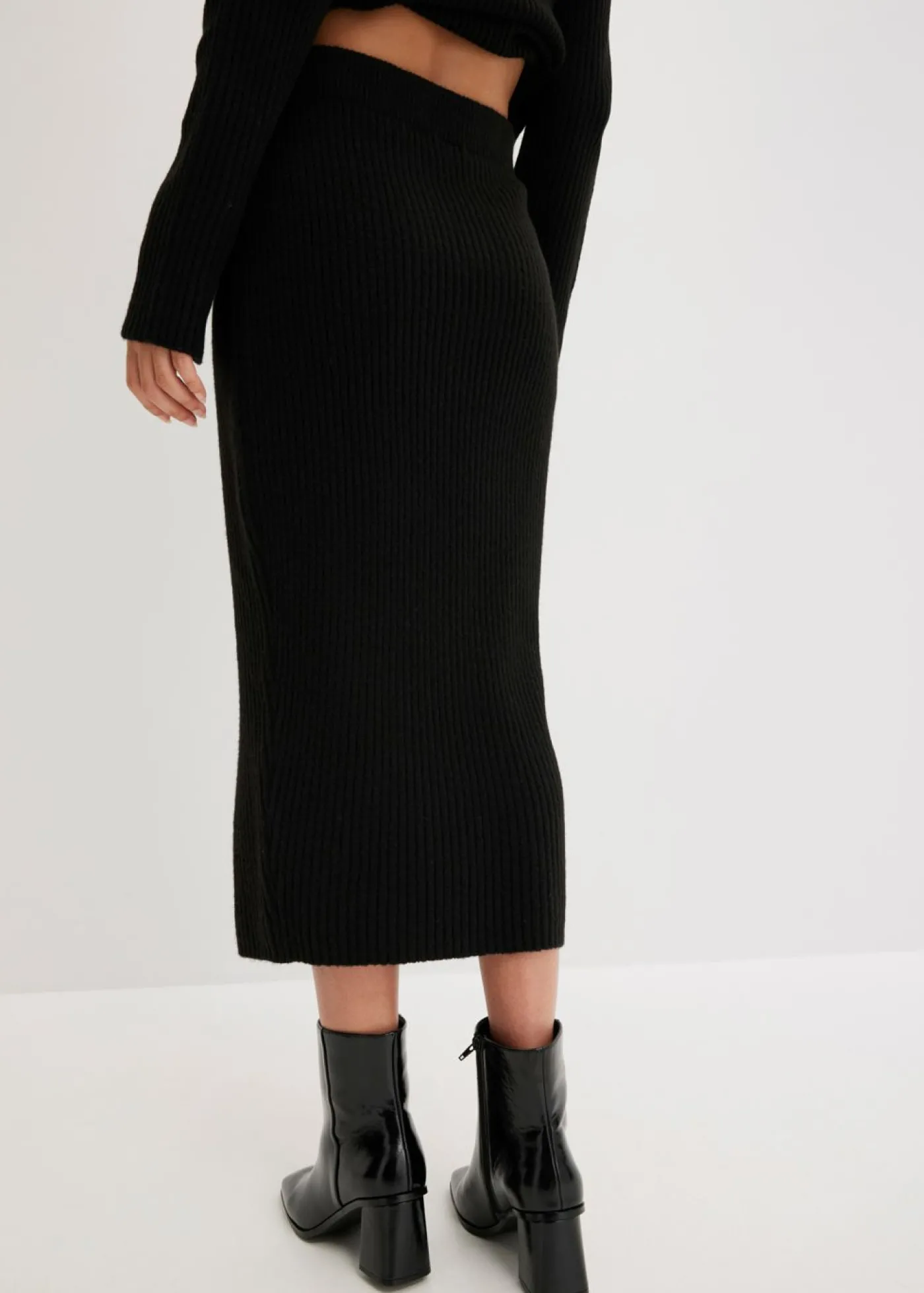 bonprix bonprix Falda lápiz Negro Clearance