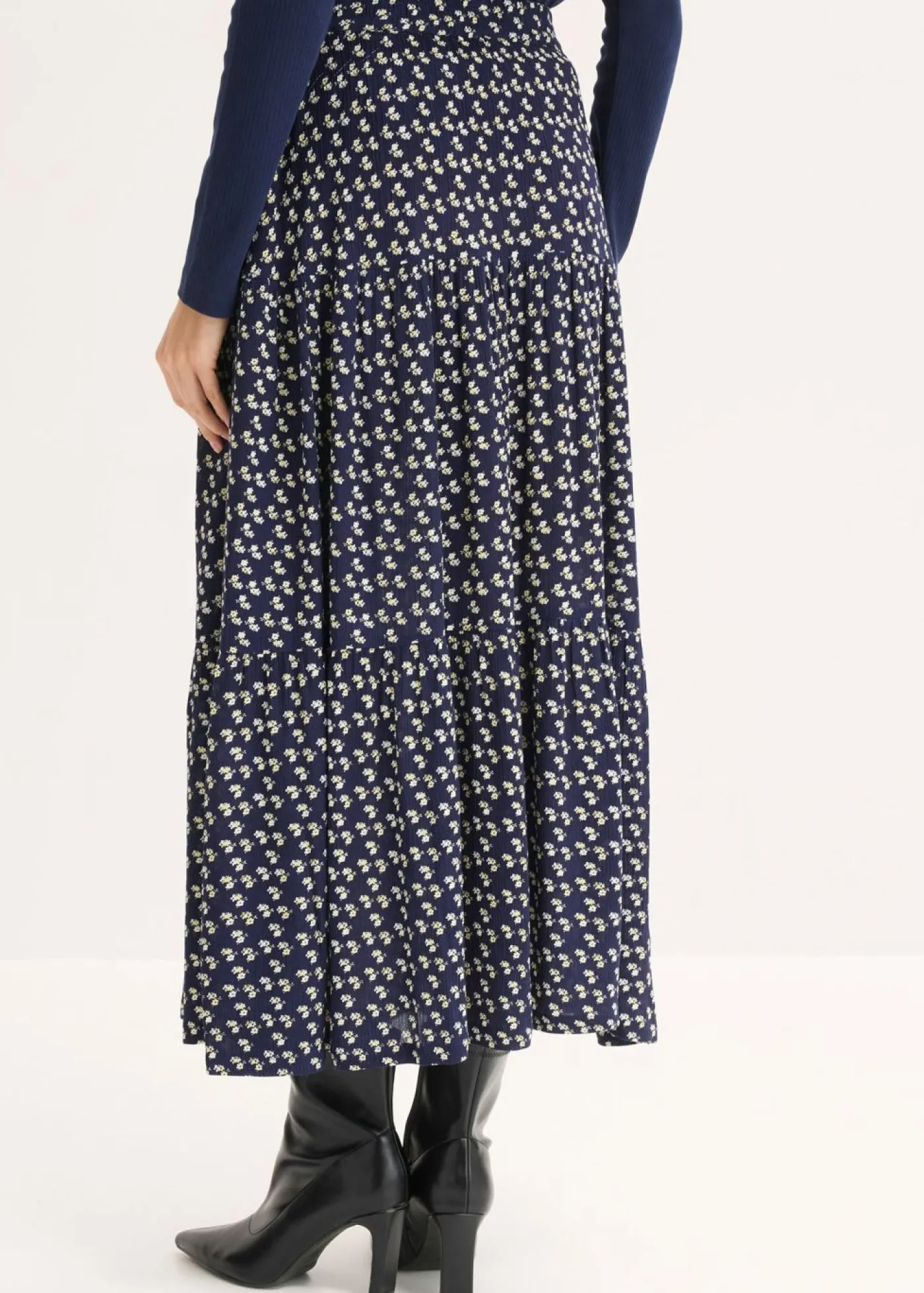 bonprix bonprix Falda maxi a capas con viscosa estructurada Azul marino de flores Hot