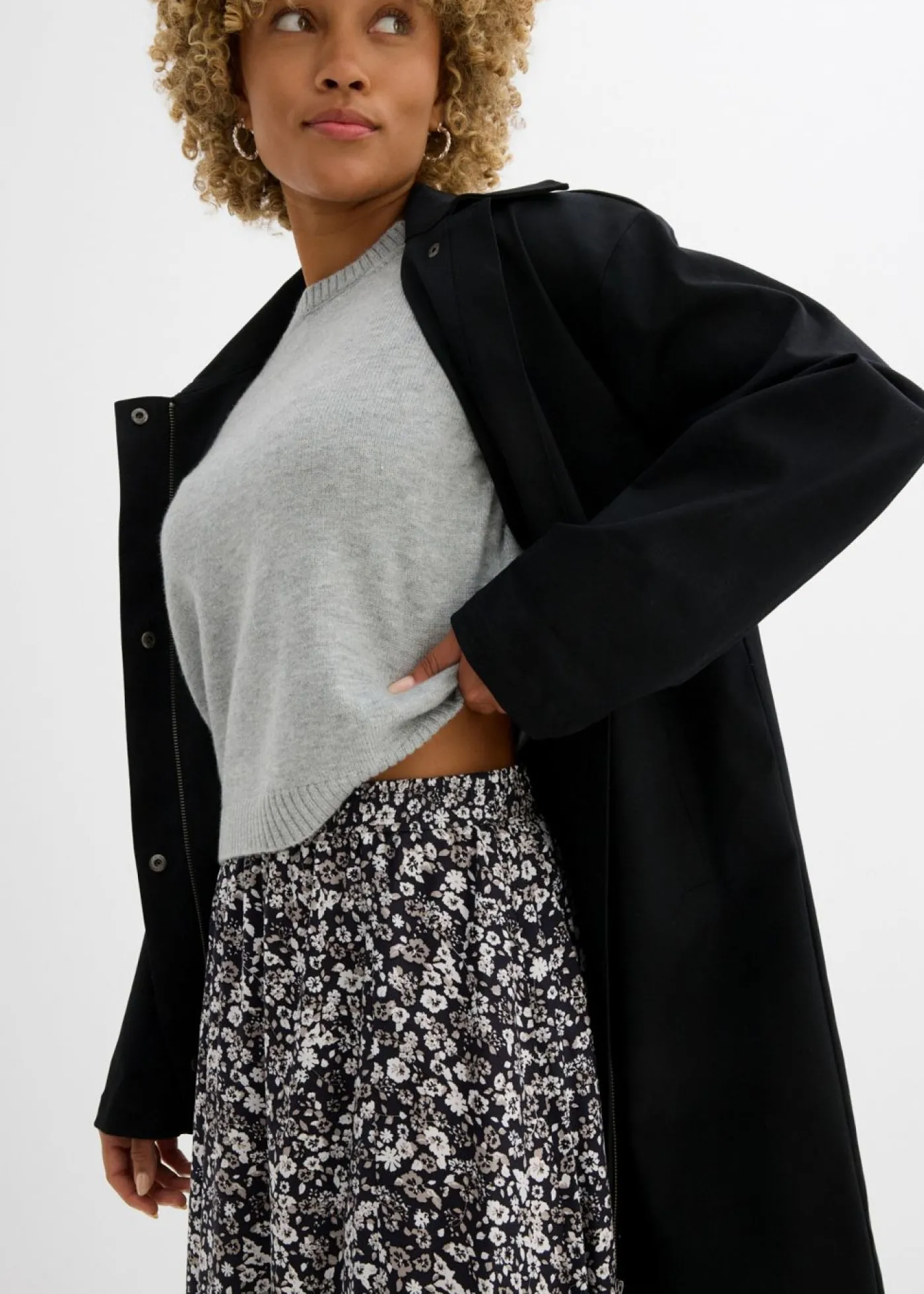bonprix bonprix Falda midi de viscosa negro-blanco-gris con flores Online