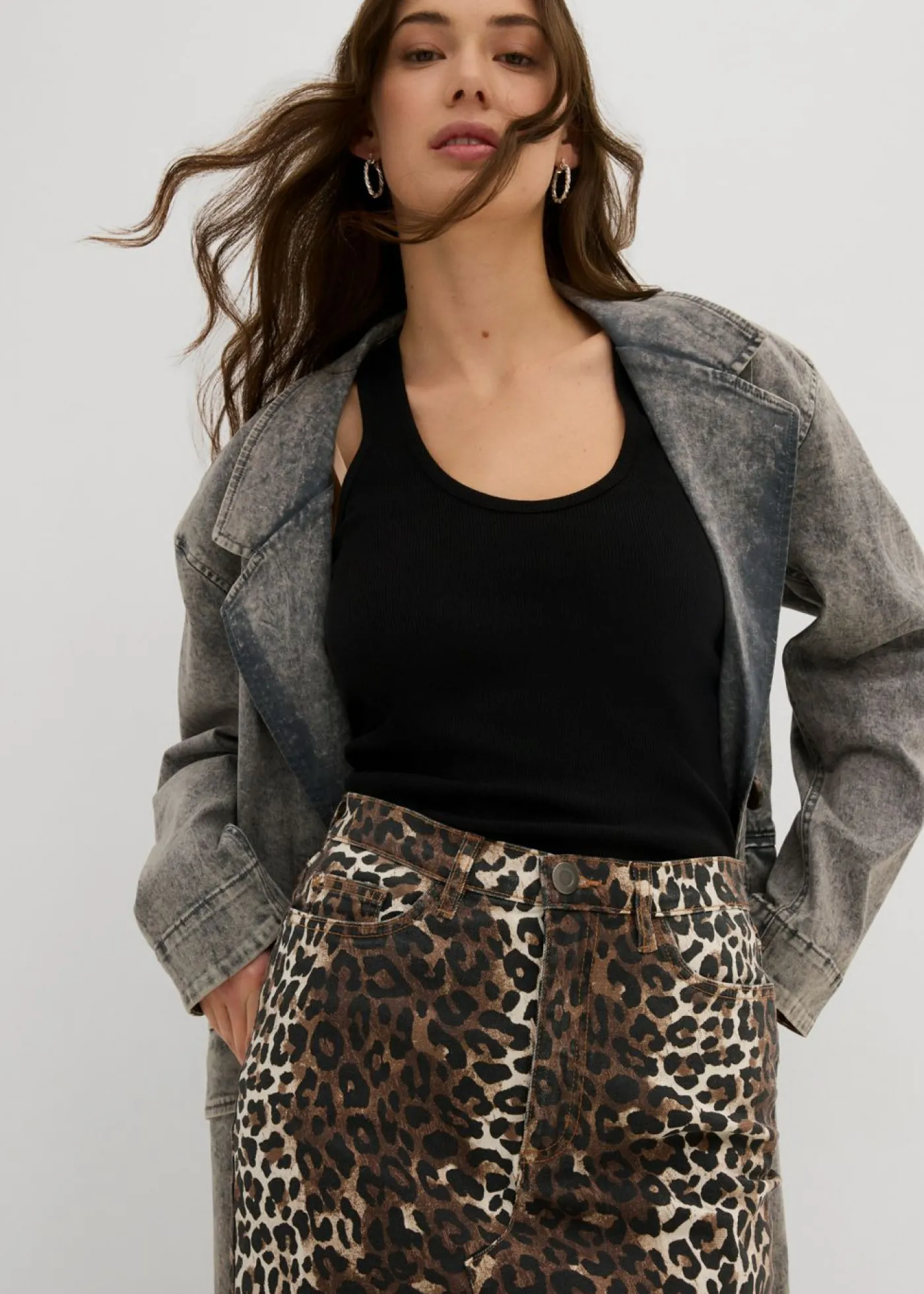 bonprix bonprix Falda vaquera de algodón con elástico estampado leo Discount