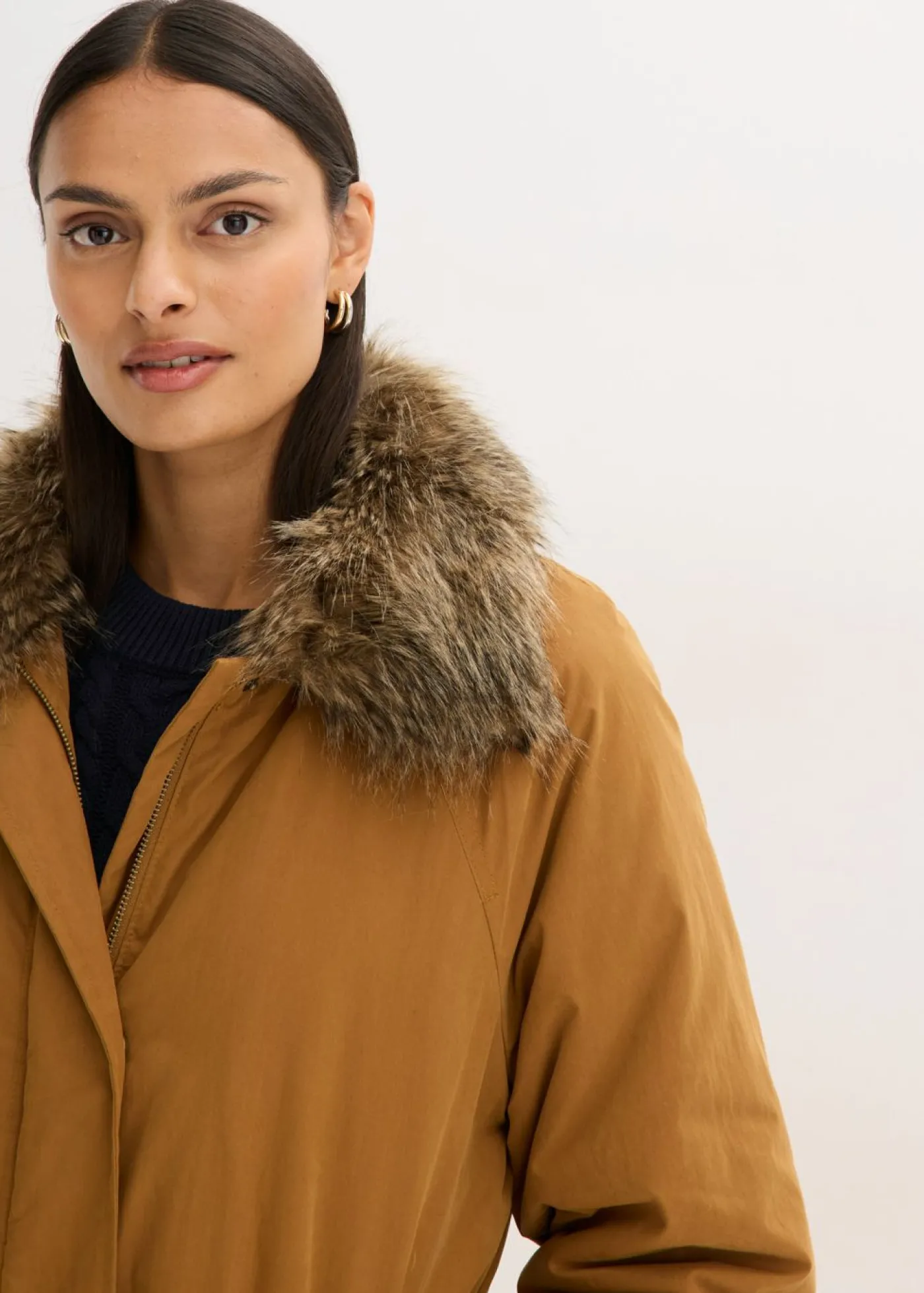 bonprix bonprix Gabardina acolchada con cuello desmontable de pelo Marrón coñac Sale