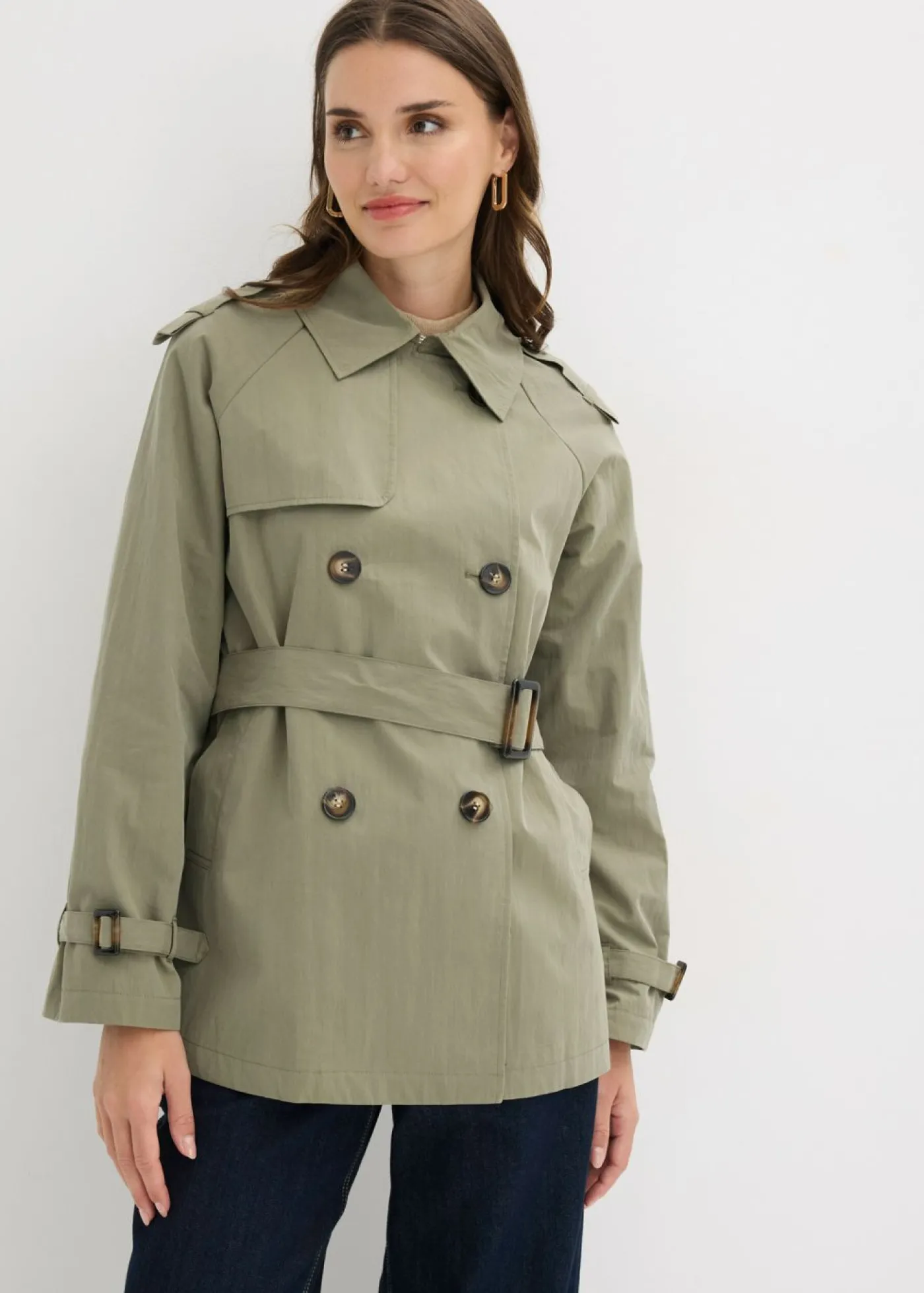bonprix bonprix Gabardina corta Verde oliva