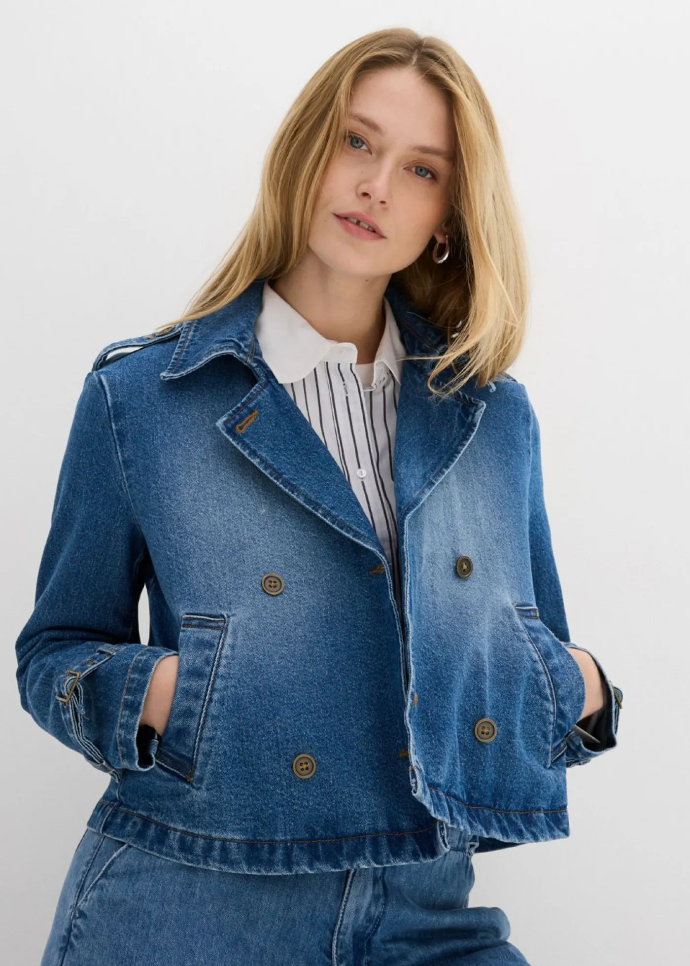 bonprix bonprix Gabardina vaquera azul claro denim Discount
