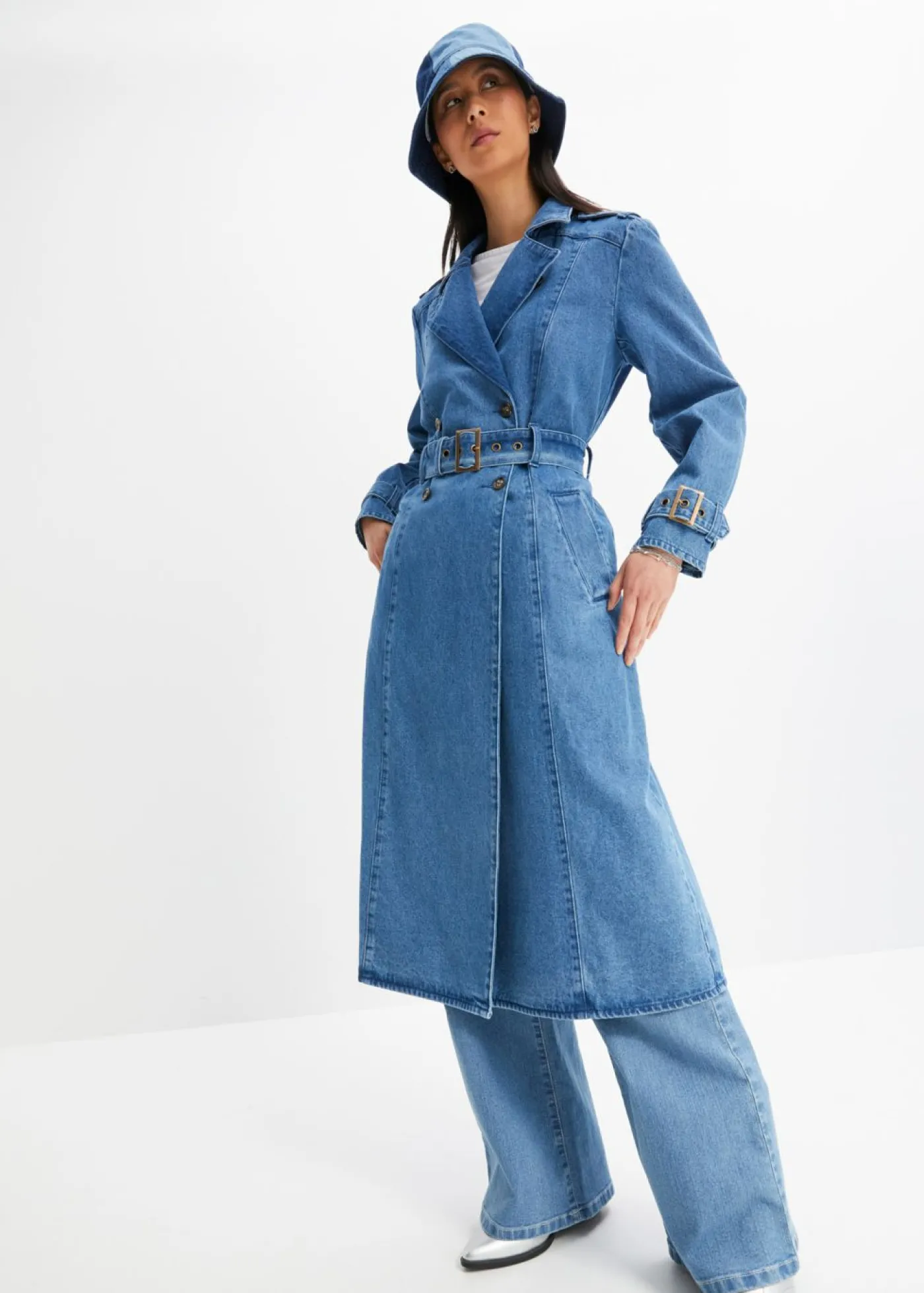 bonprix bonprix Gabardina vaquera Denim medio Online
