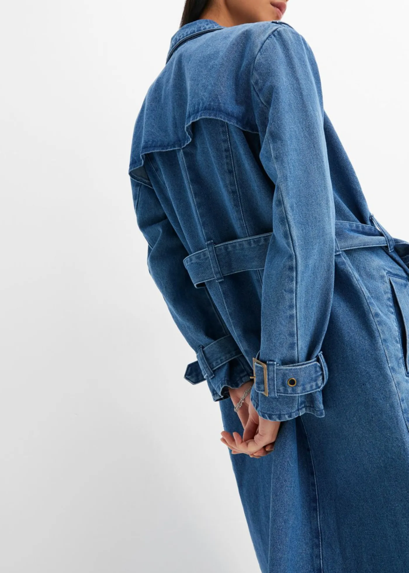 bonprix bonprix Gabardina vaquera Denim medio Online
