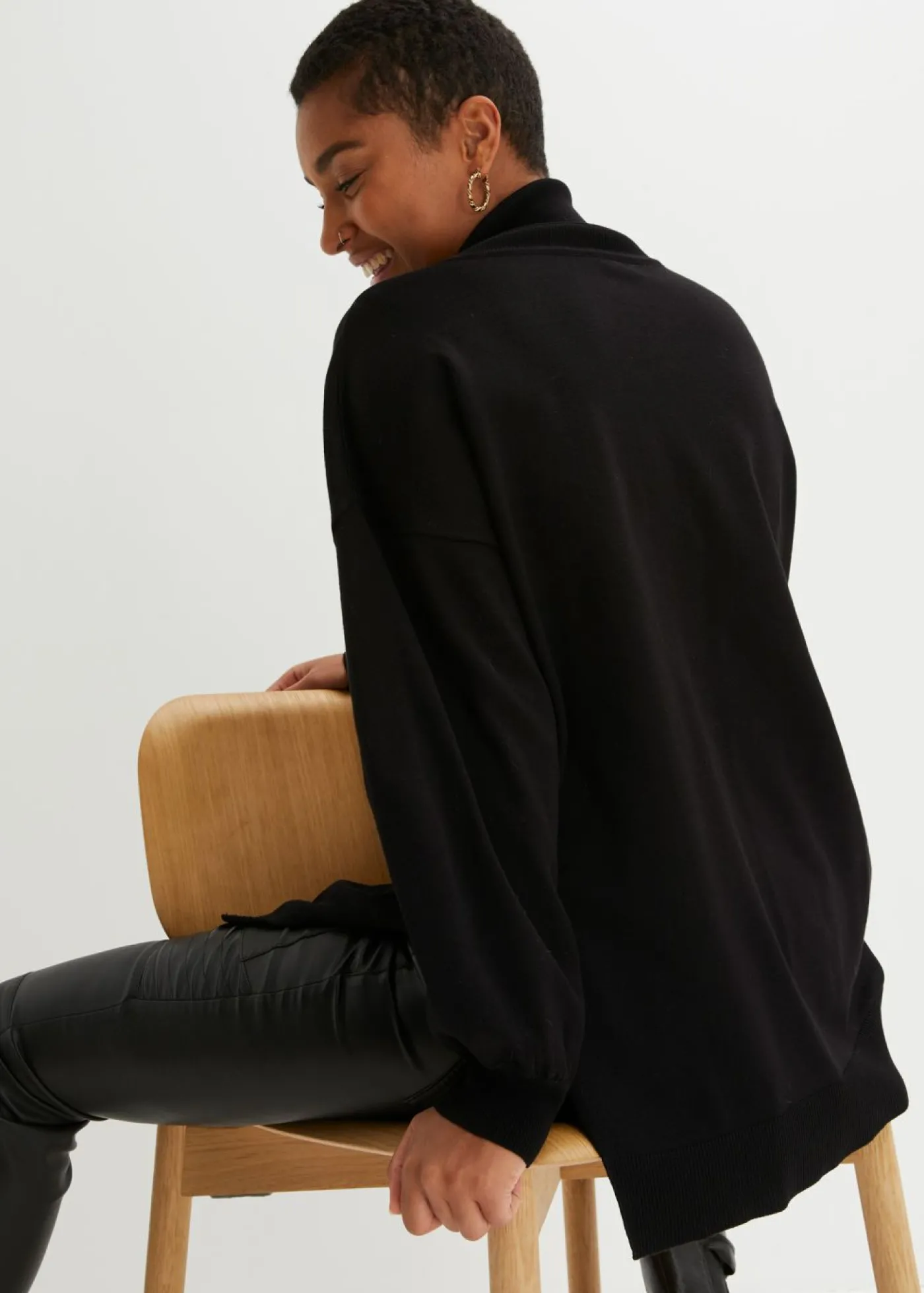 bonprix bonprix Jersey con cuello vuelto de mezcla de viscosa Negro Online