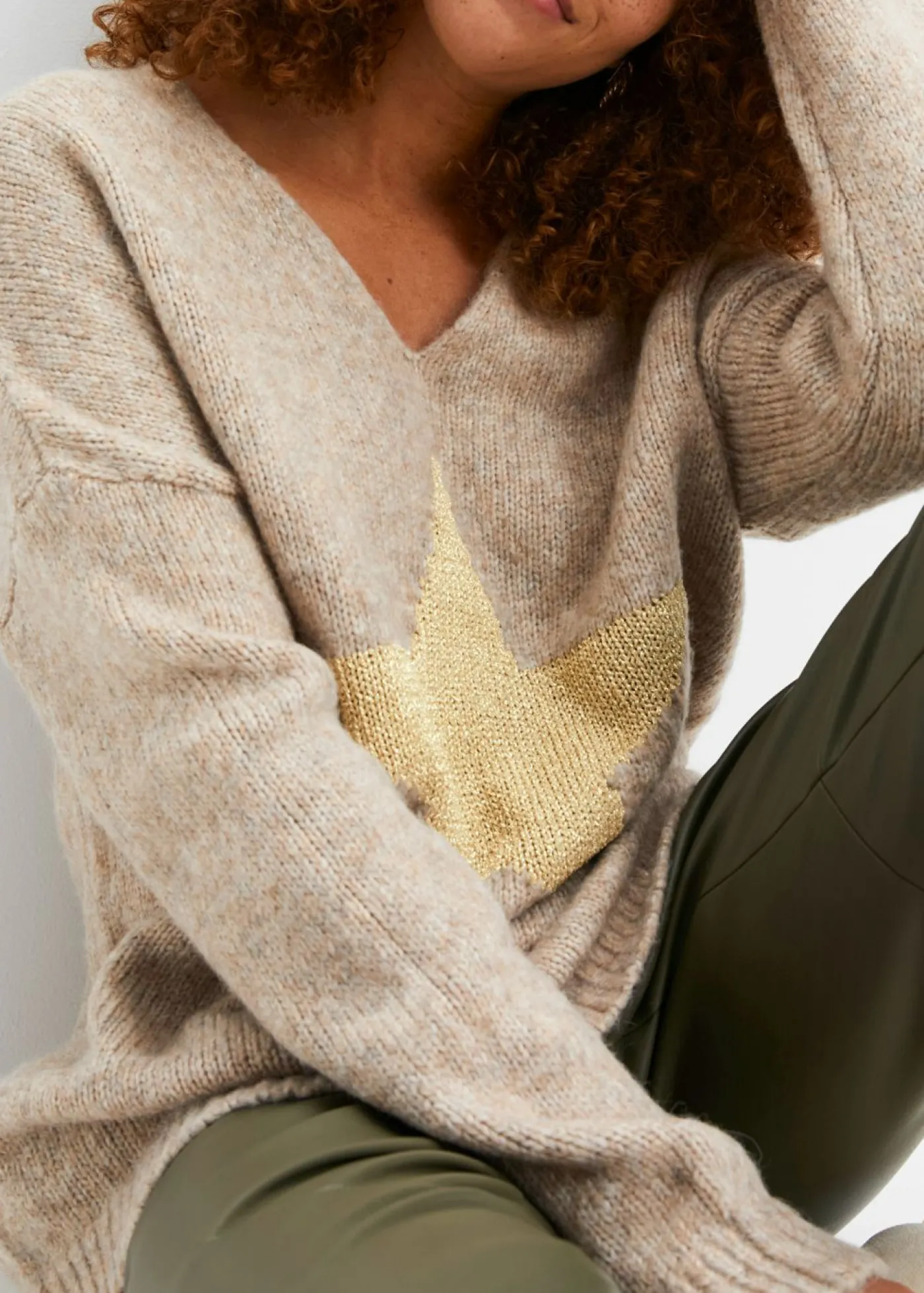 bonprix bonprix Jersey con estrellas Camel Sale