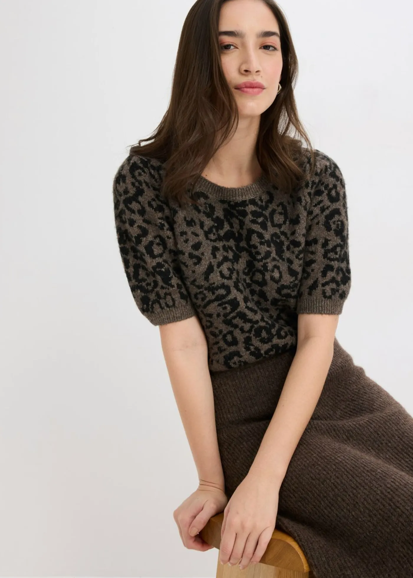 bonprix bonprix Jersey con mangas abullonadas Marrón con estampado de leopardo Discount