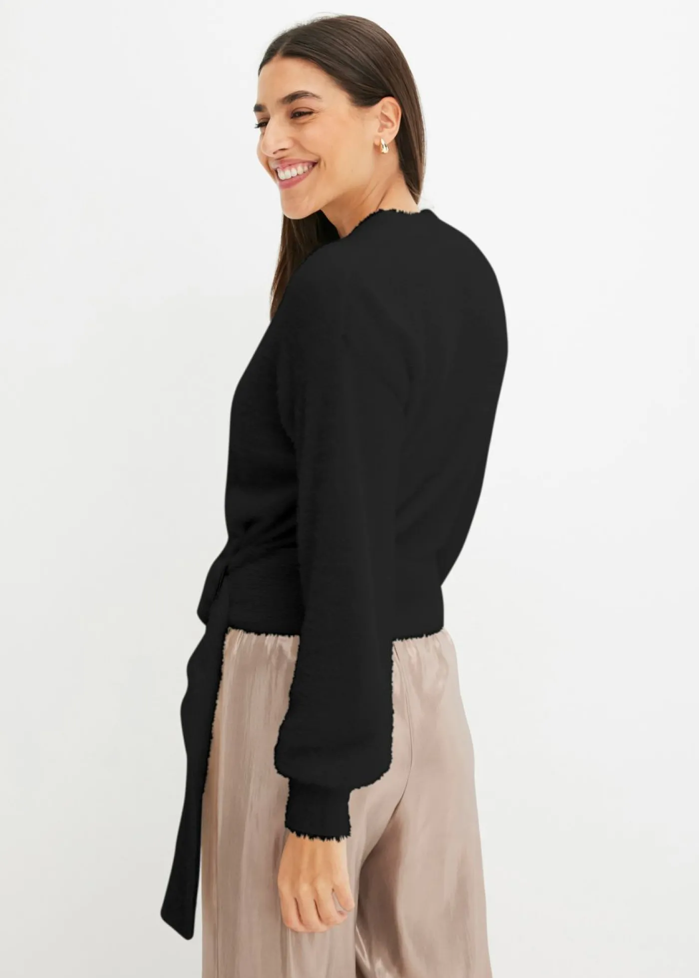 bonprix bonprix Jersey cruzado con accesorio Negro Discount